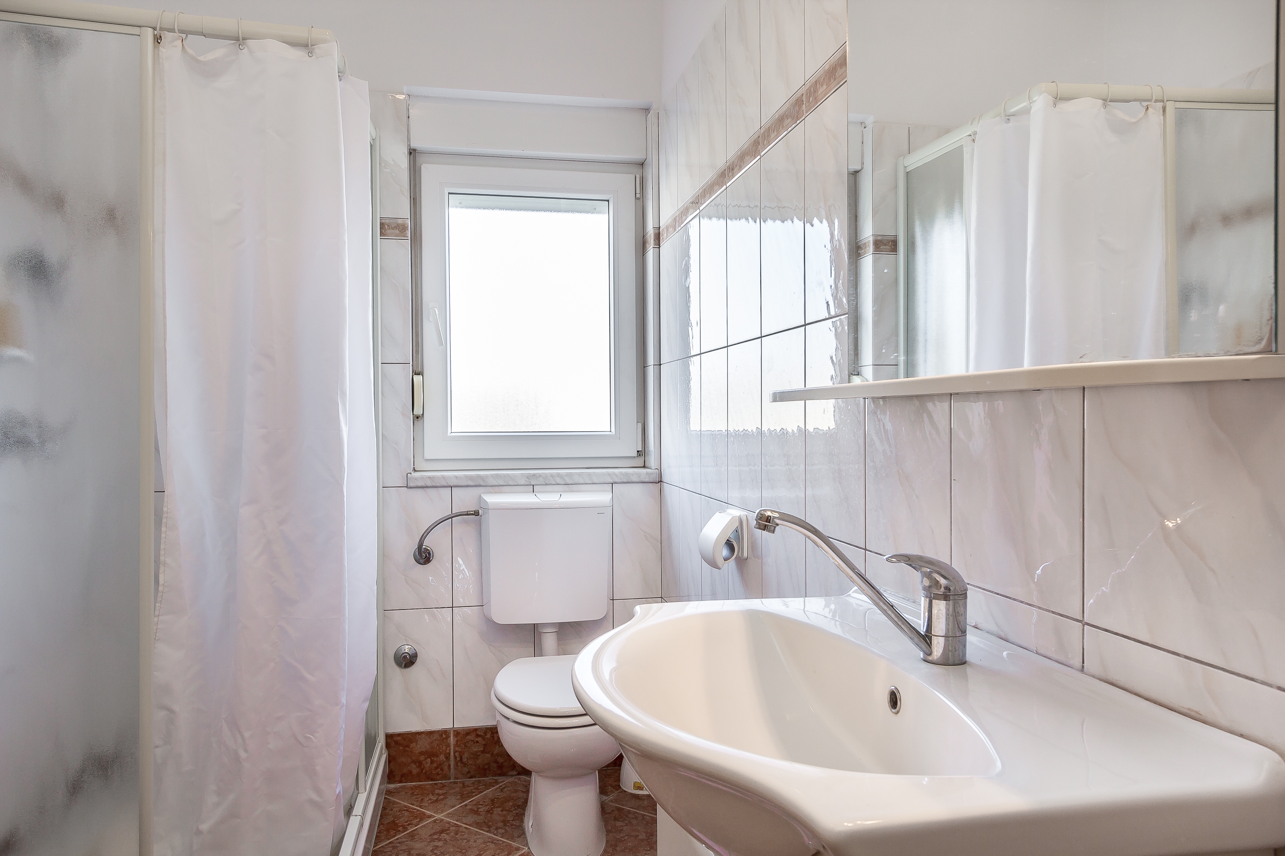 Two bedroom house with terrace Ližnjan, Medulin  K