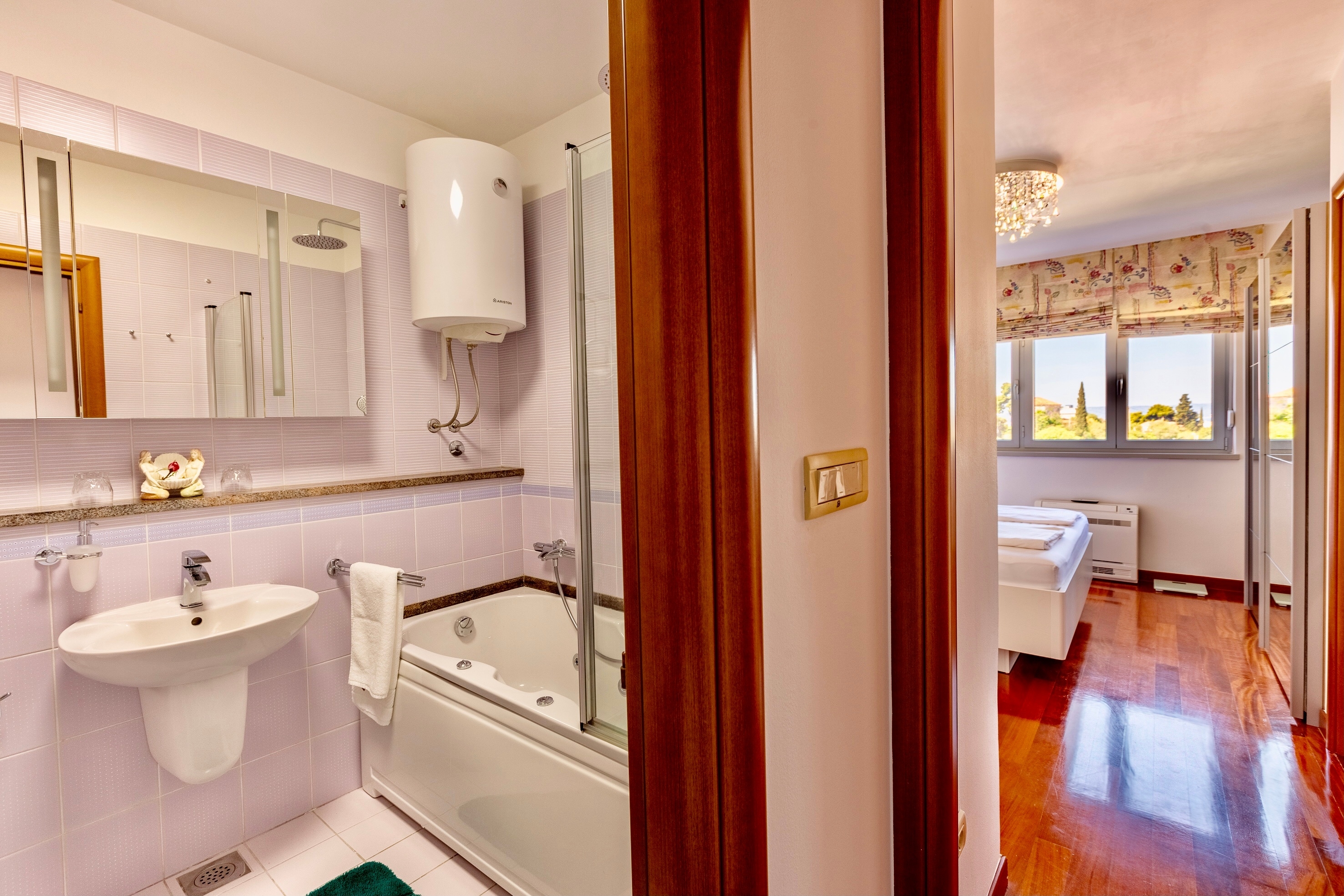 Two bedroom apartment with air-conditioning Split  A-a