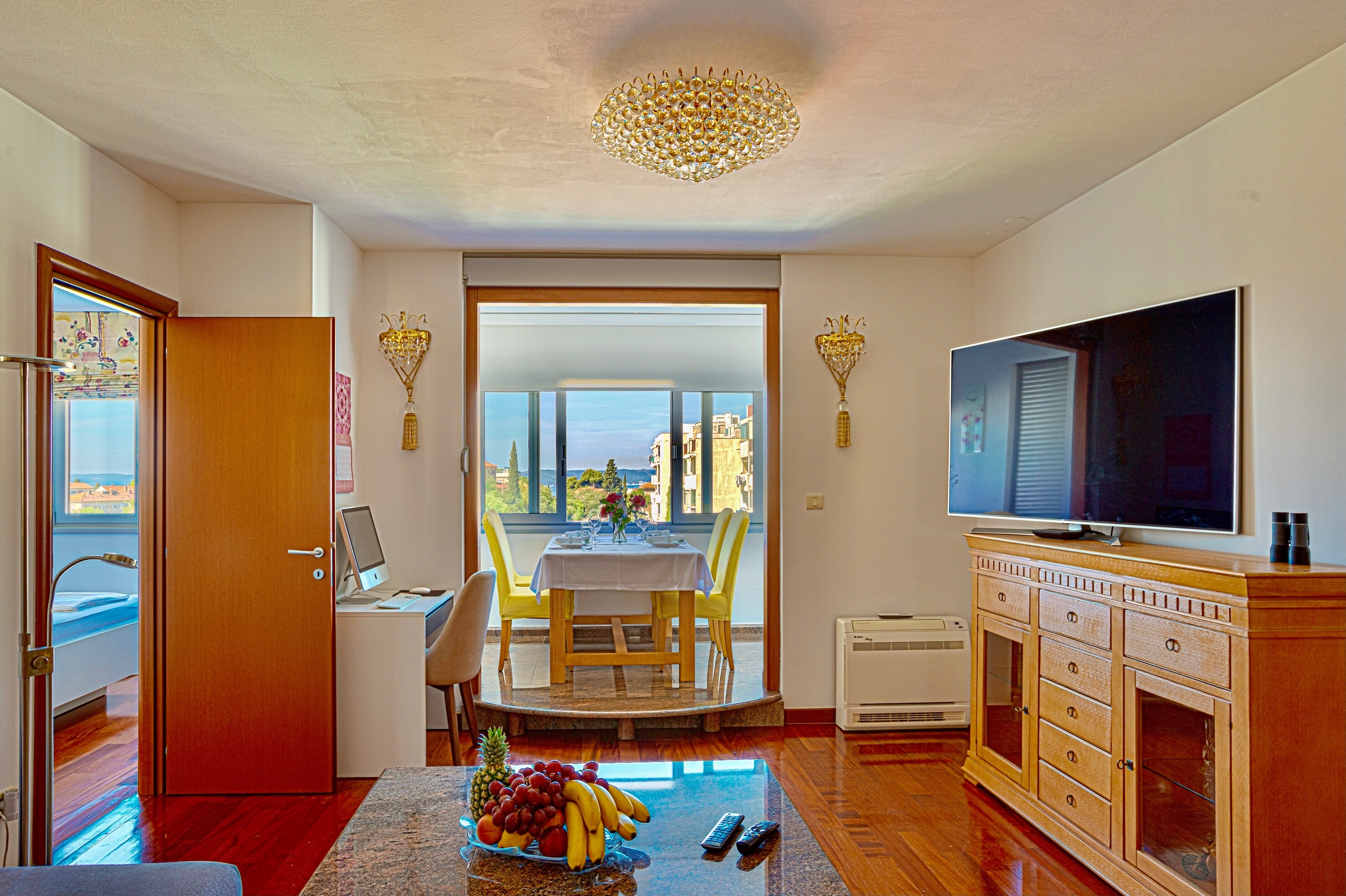 Two bedroom apartment with air-conditioning Split  A-a