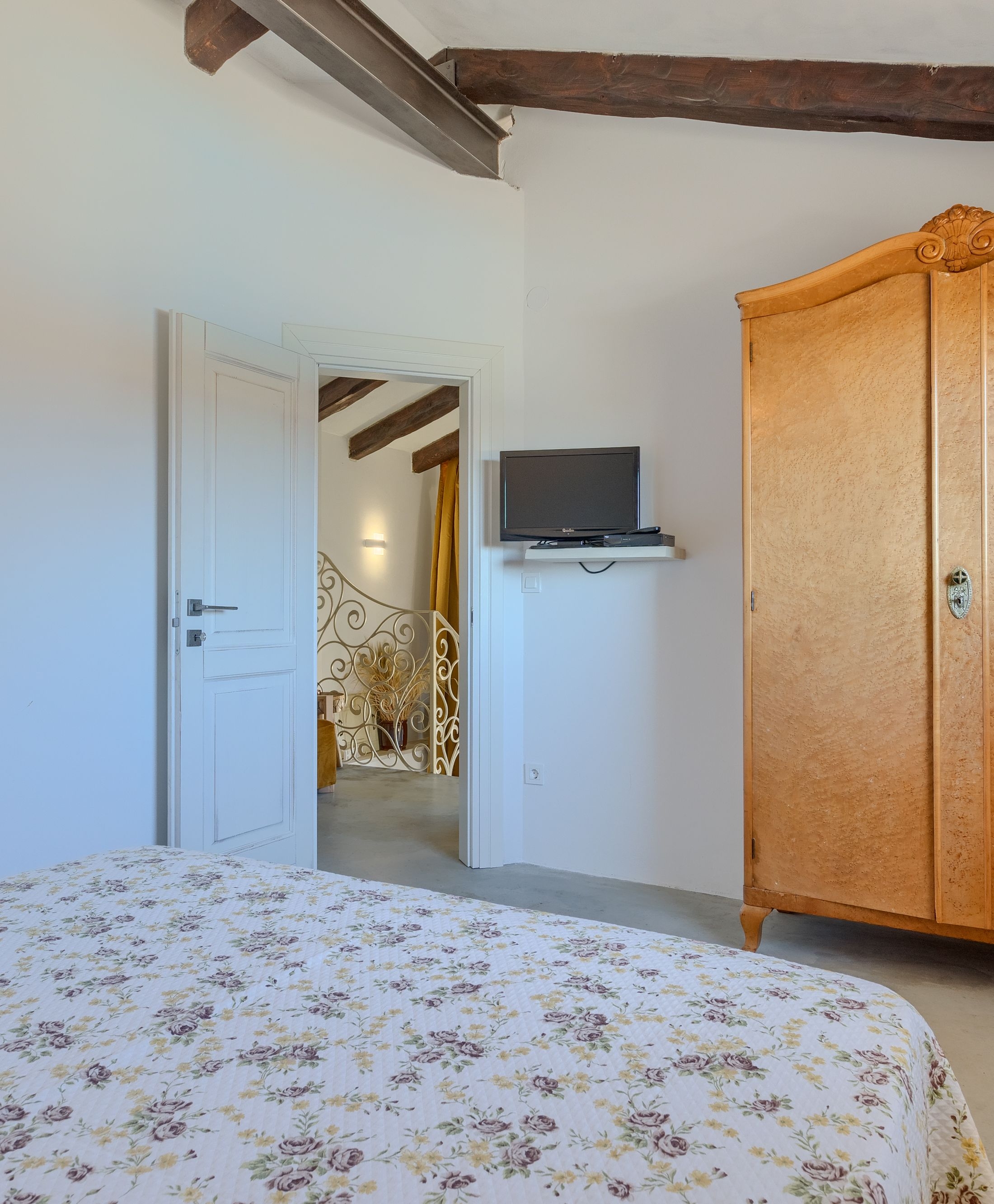 Three bedroom house with terrace Tar, Poreč  K