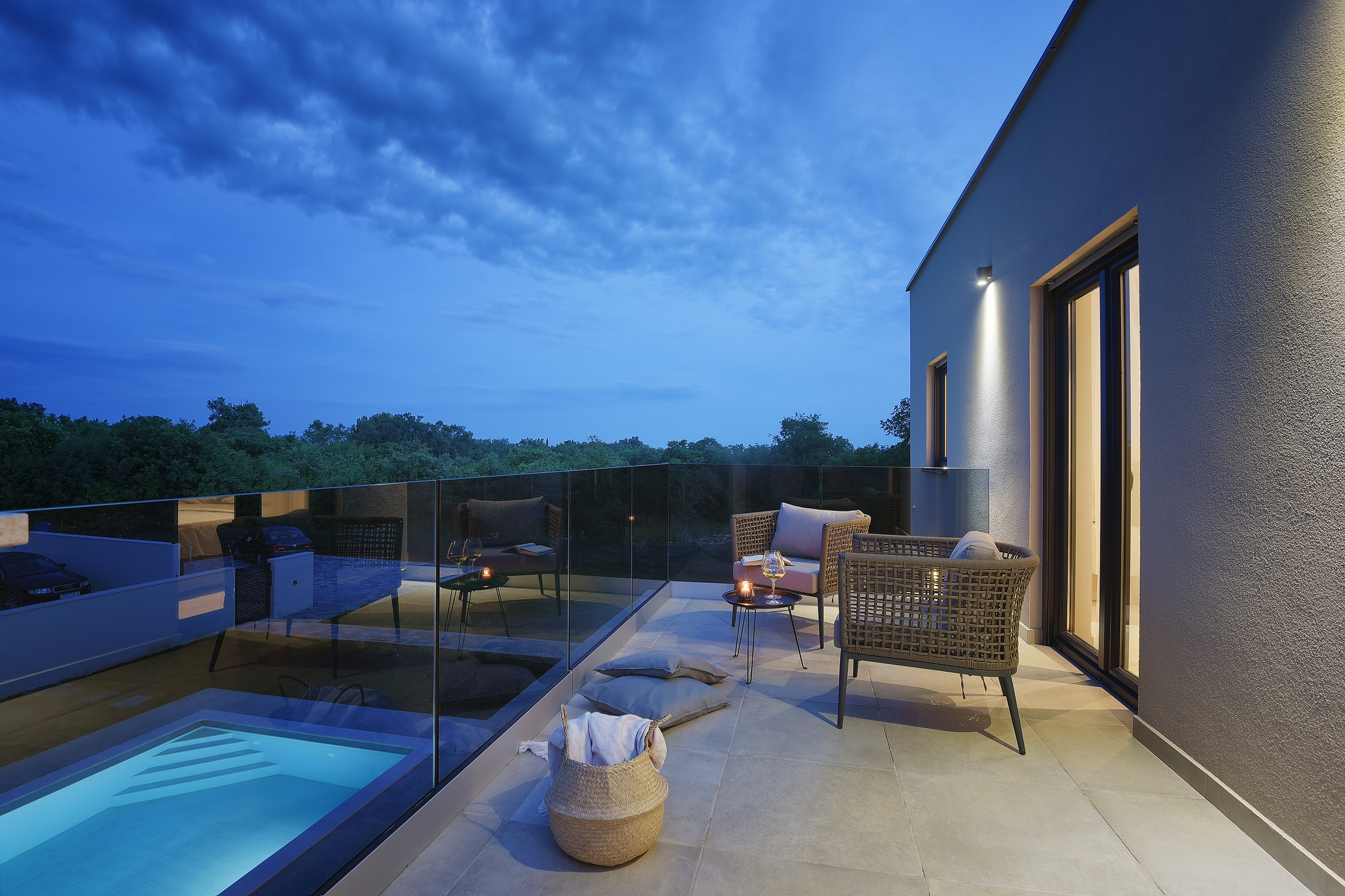 Three bedroom house with terrace Loborika, Pula  K