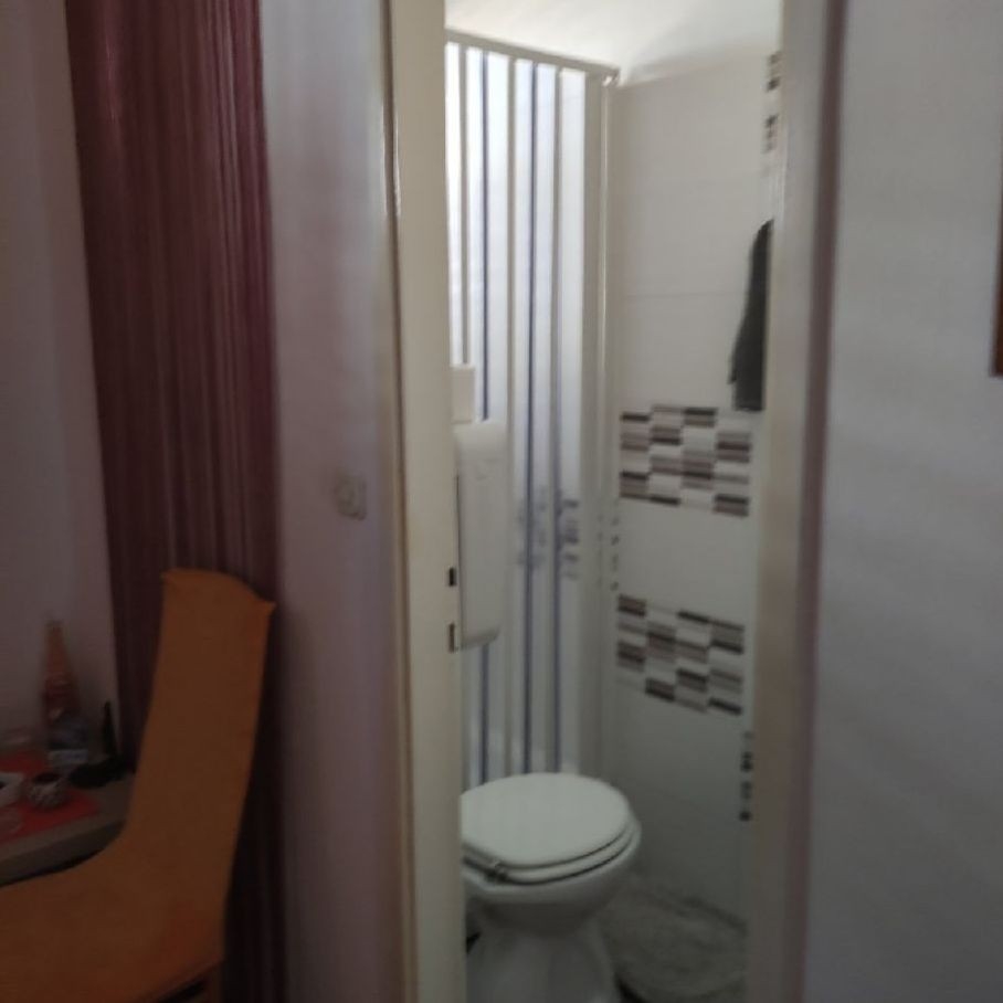 Two bedroom apartment near beach Banjol, Rab  A-a