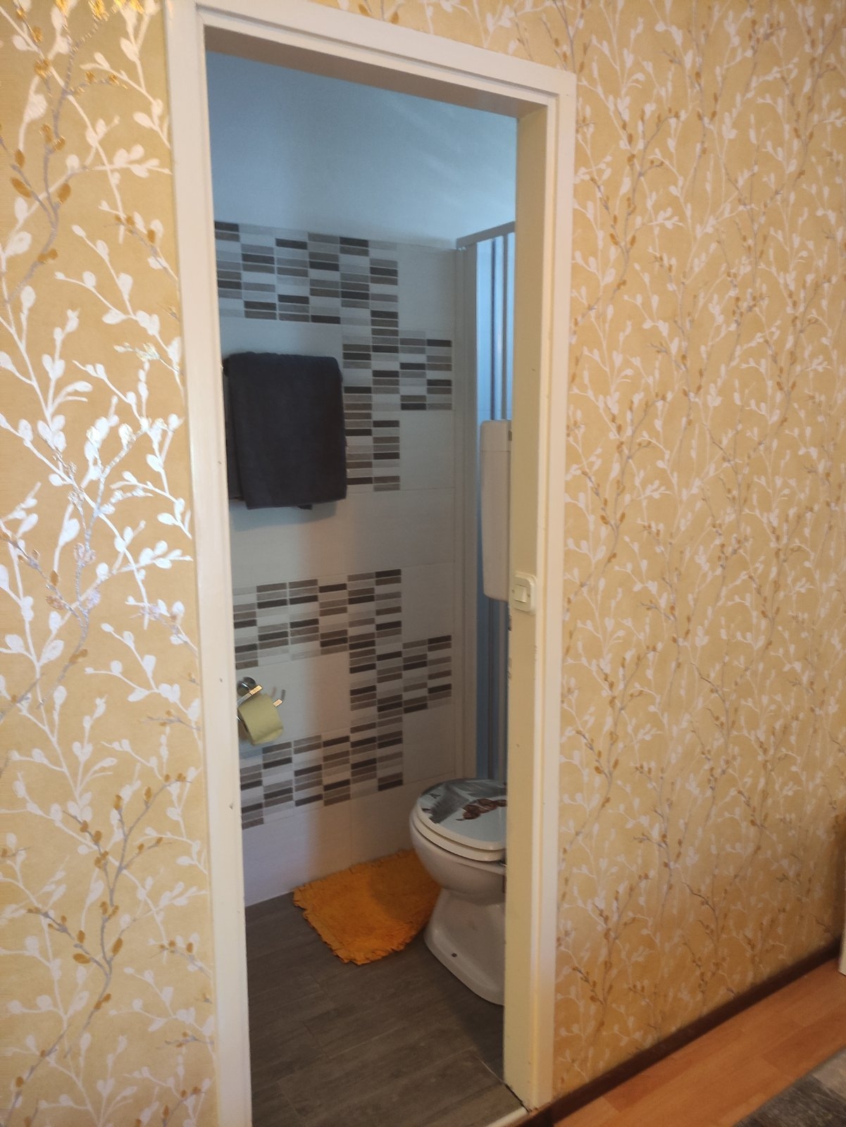 One bedroom apartment near beach Banjol, Rab  A-b
