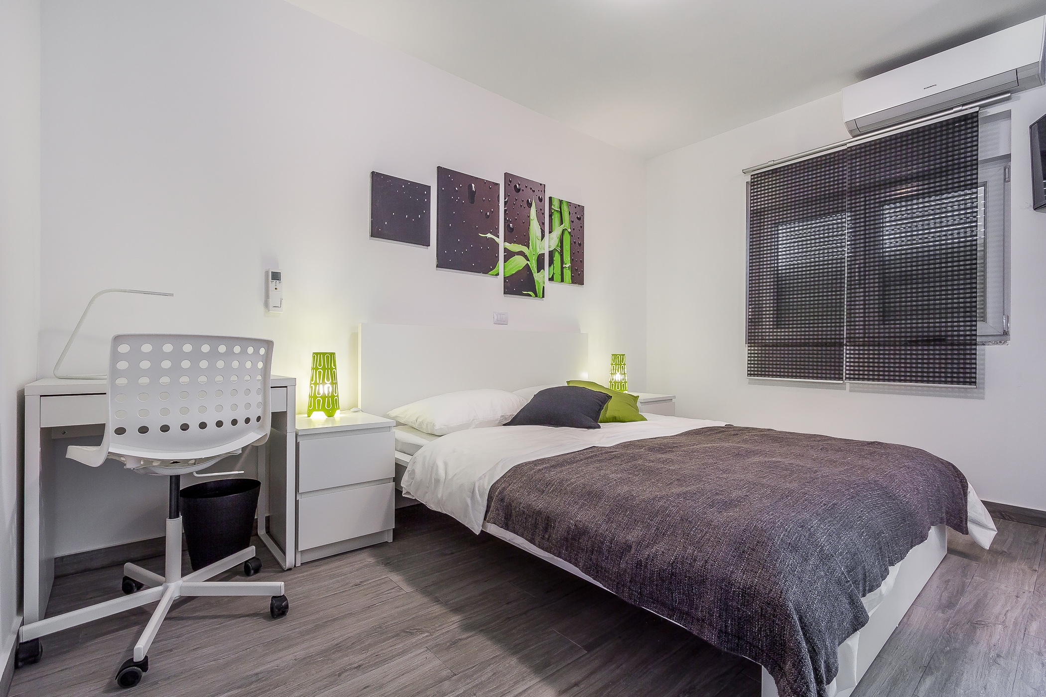 Two bedroom apartment with terrace Pješčana Uvala, Pula  A-a