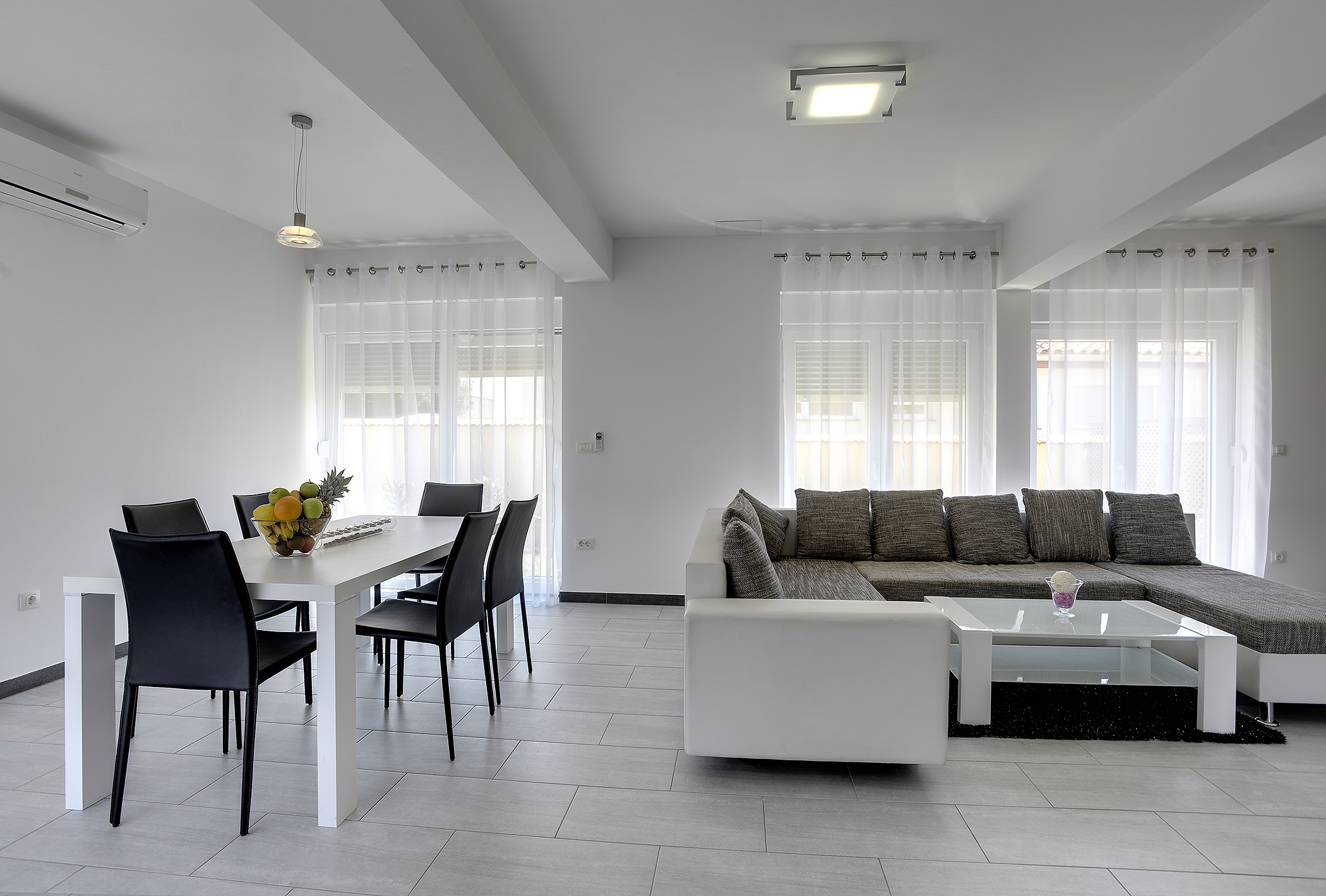 Comfortable and spacious house with terrace Ližnjan, Medulin  K