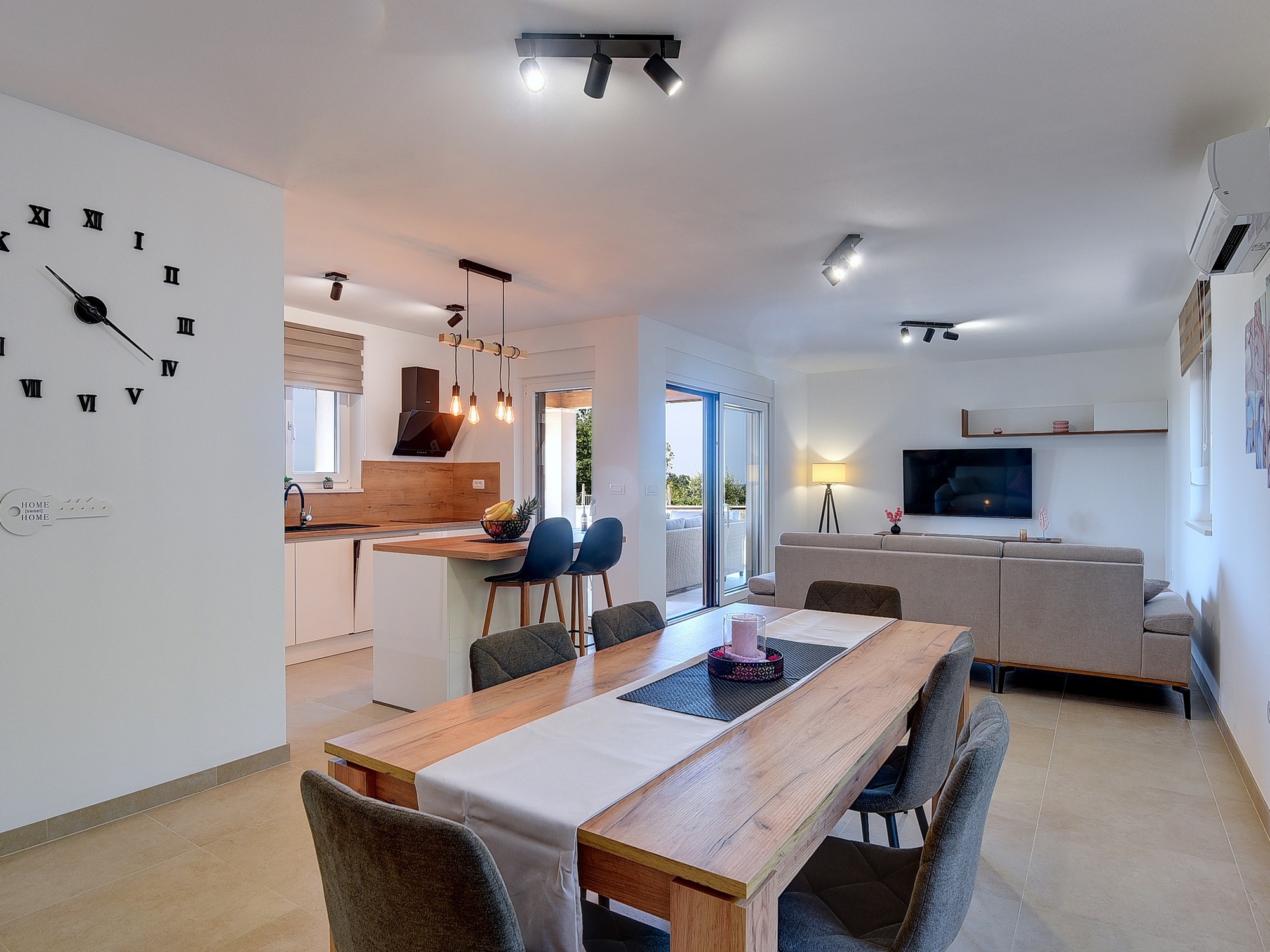 Top Pula Valtura Top Pula Valtura