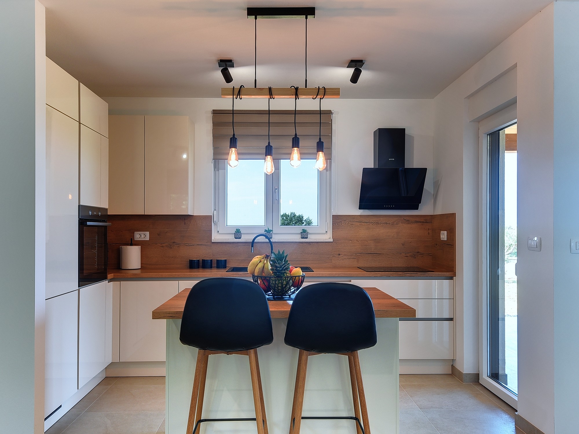 Top Pula Valtura Top Pula Valtura