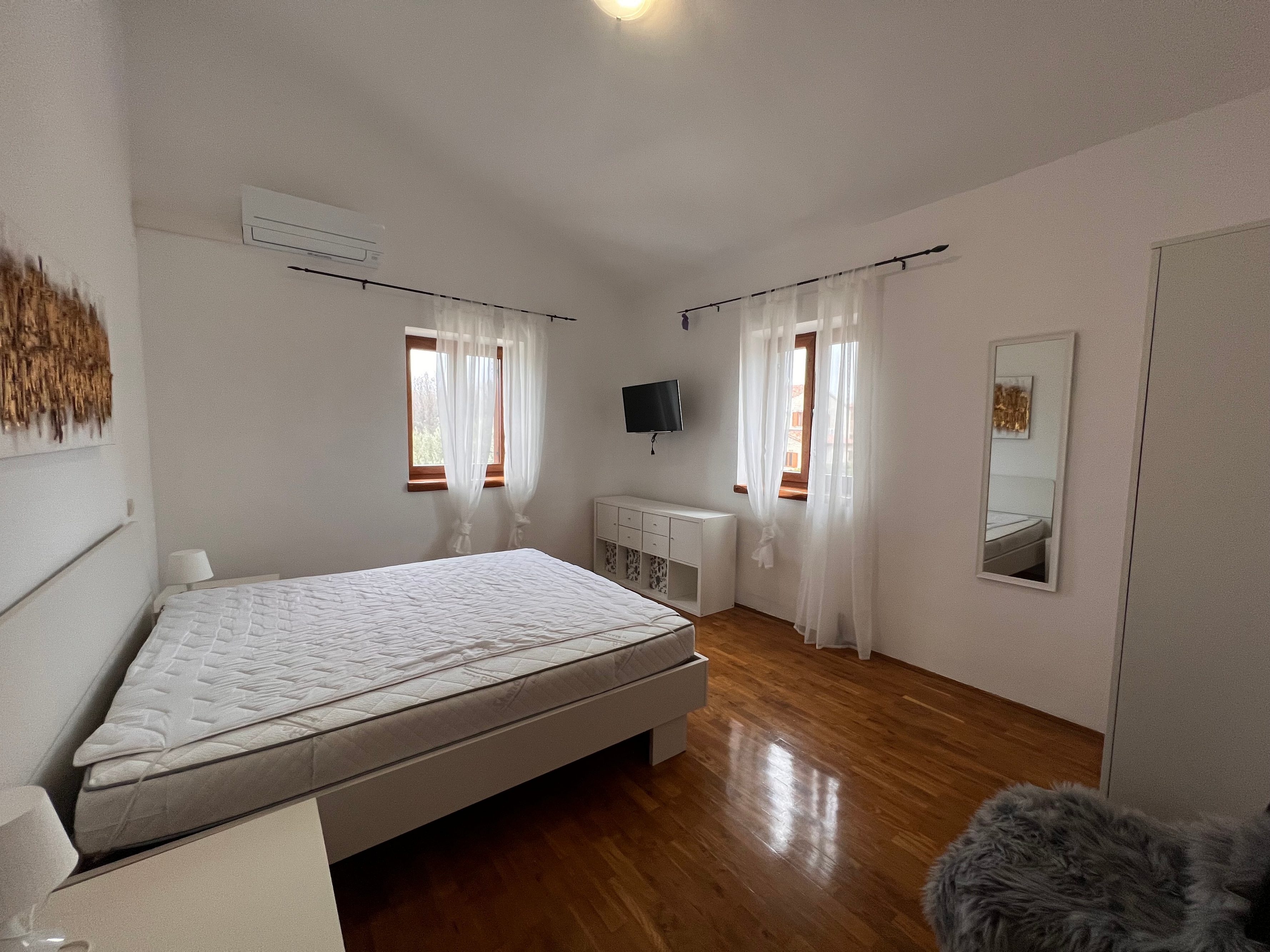 Four bedroom house with terrace and sea view Butkovići, Central Istria - Središnja Istra  K