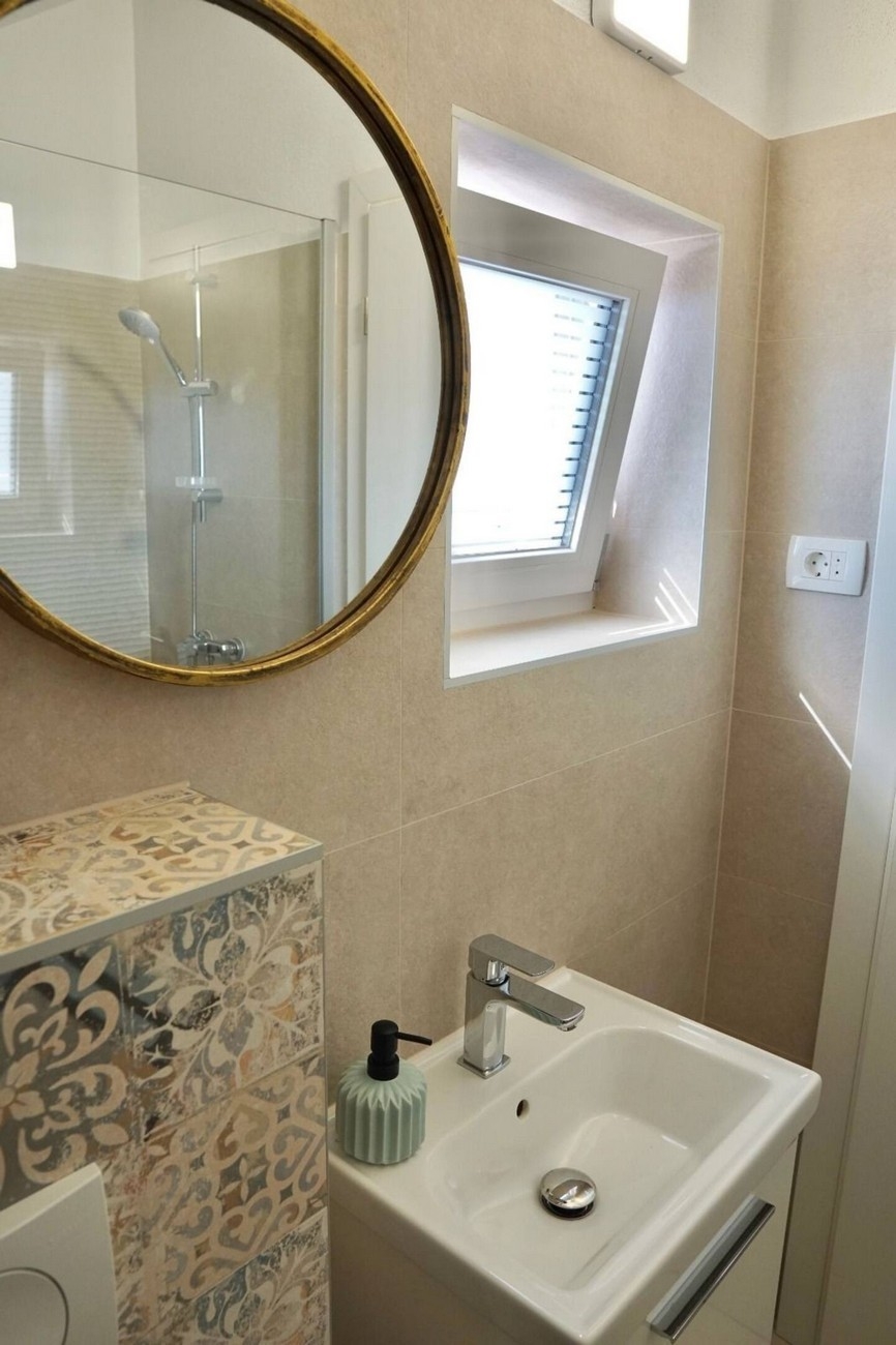 Four bedroom house near beach Mastrinka, Čiovo  K