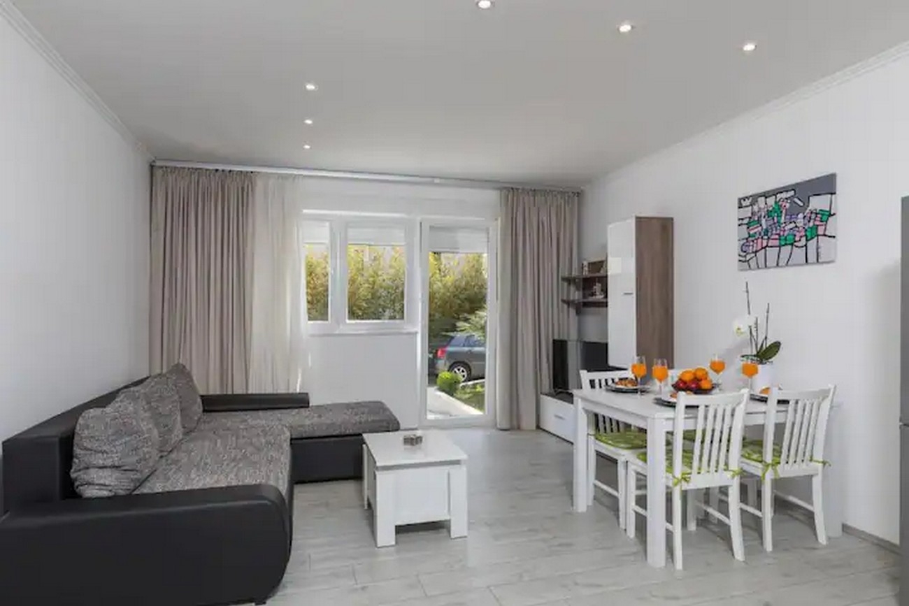 Two bedroom apartment with terrace Mokošica, Dubrovnik (A-22793-a) Two bedroom apartment with terrace Mokošica, Dubrovnik (A-22793-a)