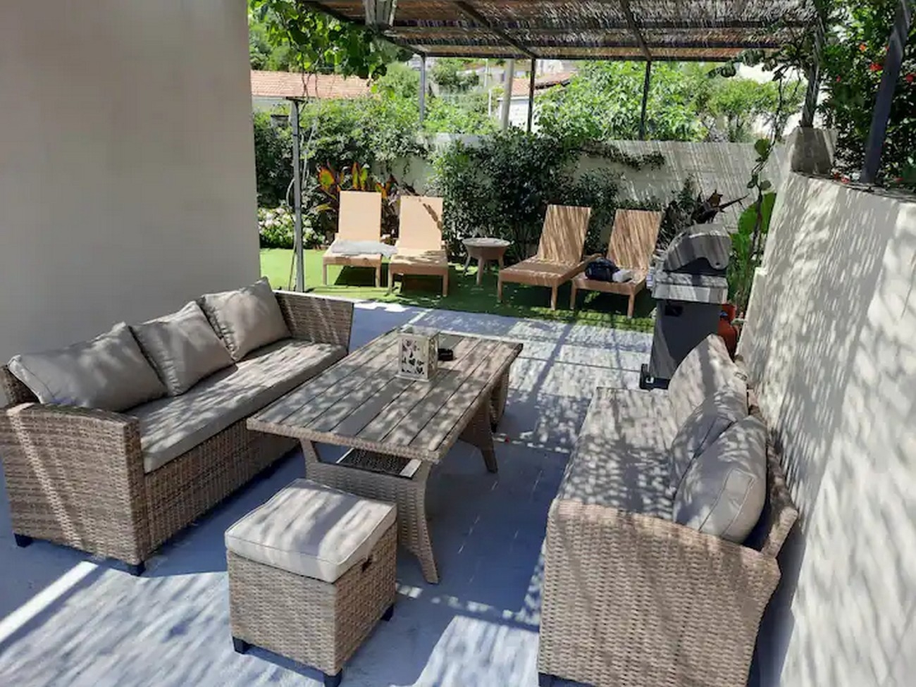 Two bedroom apartment with terrace Mokošica, Dubrovnik  A-a