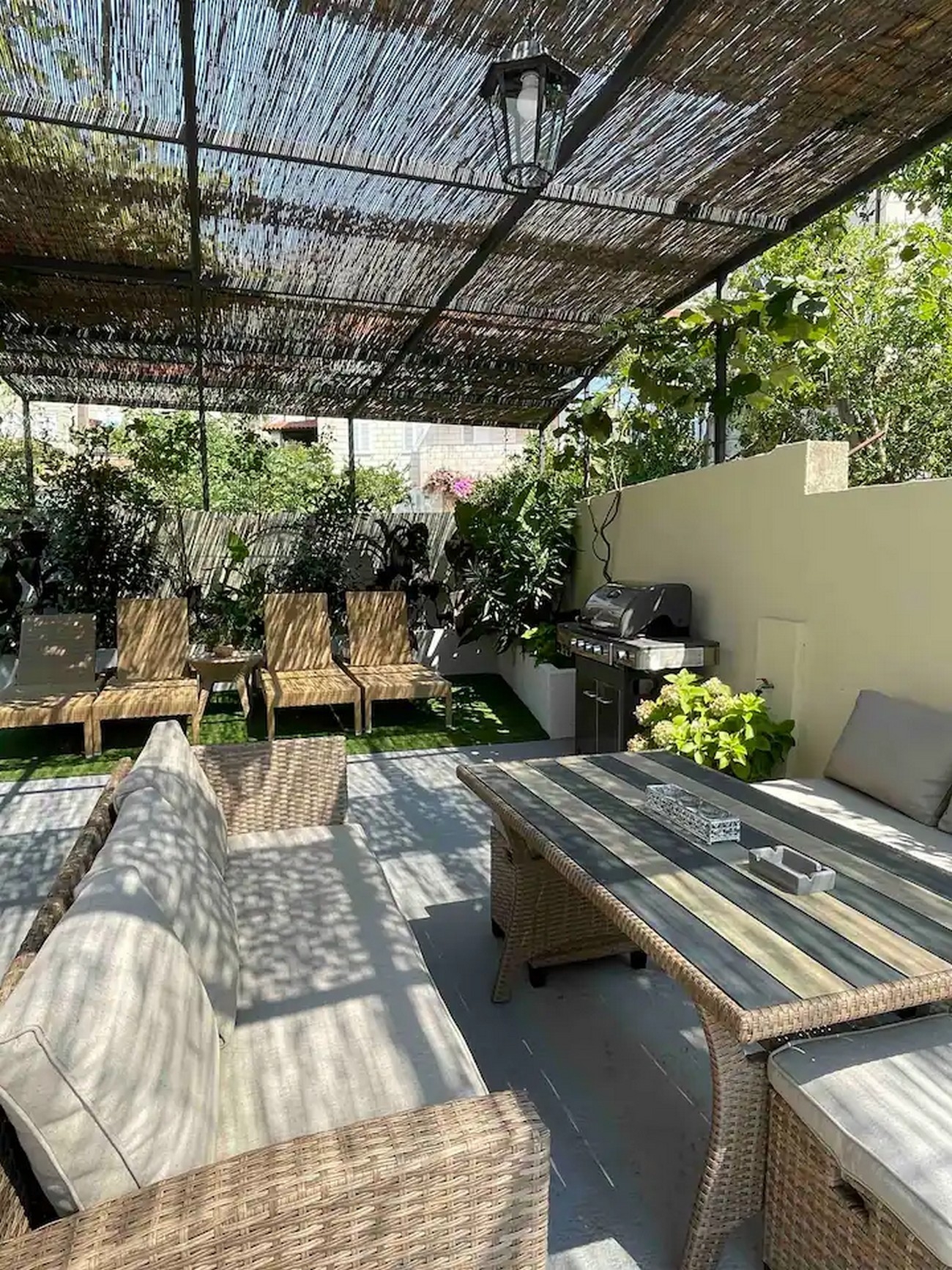 Two bedroom apartment with terrace Mokošica, Dubrovnik  A-a