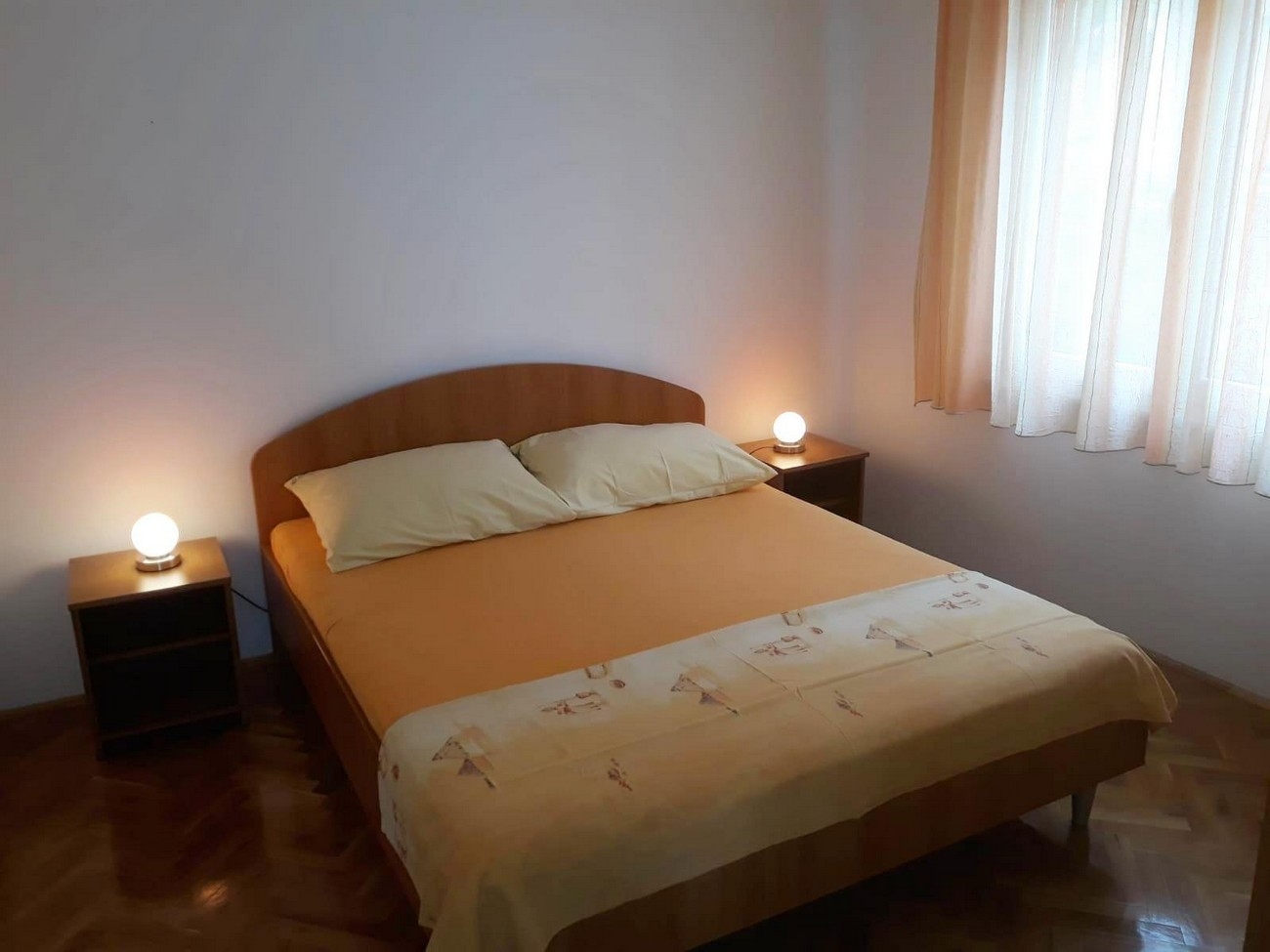 Three bedroom apartment with balcony and sea view Okrug Gornji, Čiovo  A-a