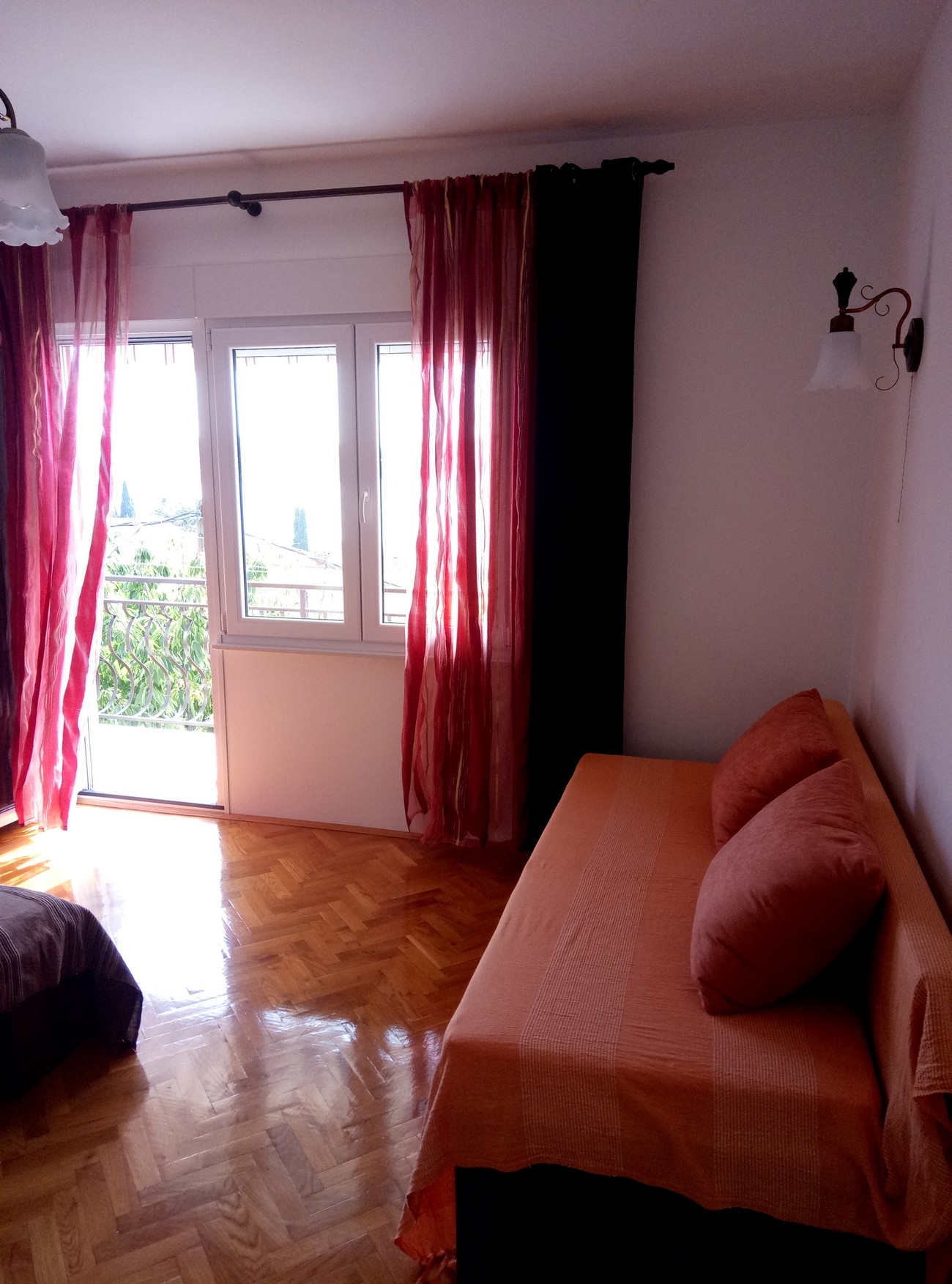 Three bedroom apartment with balcony and sea view Okrug Gornji, Čiovo  A-a