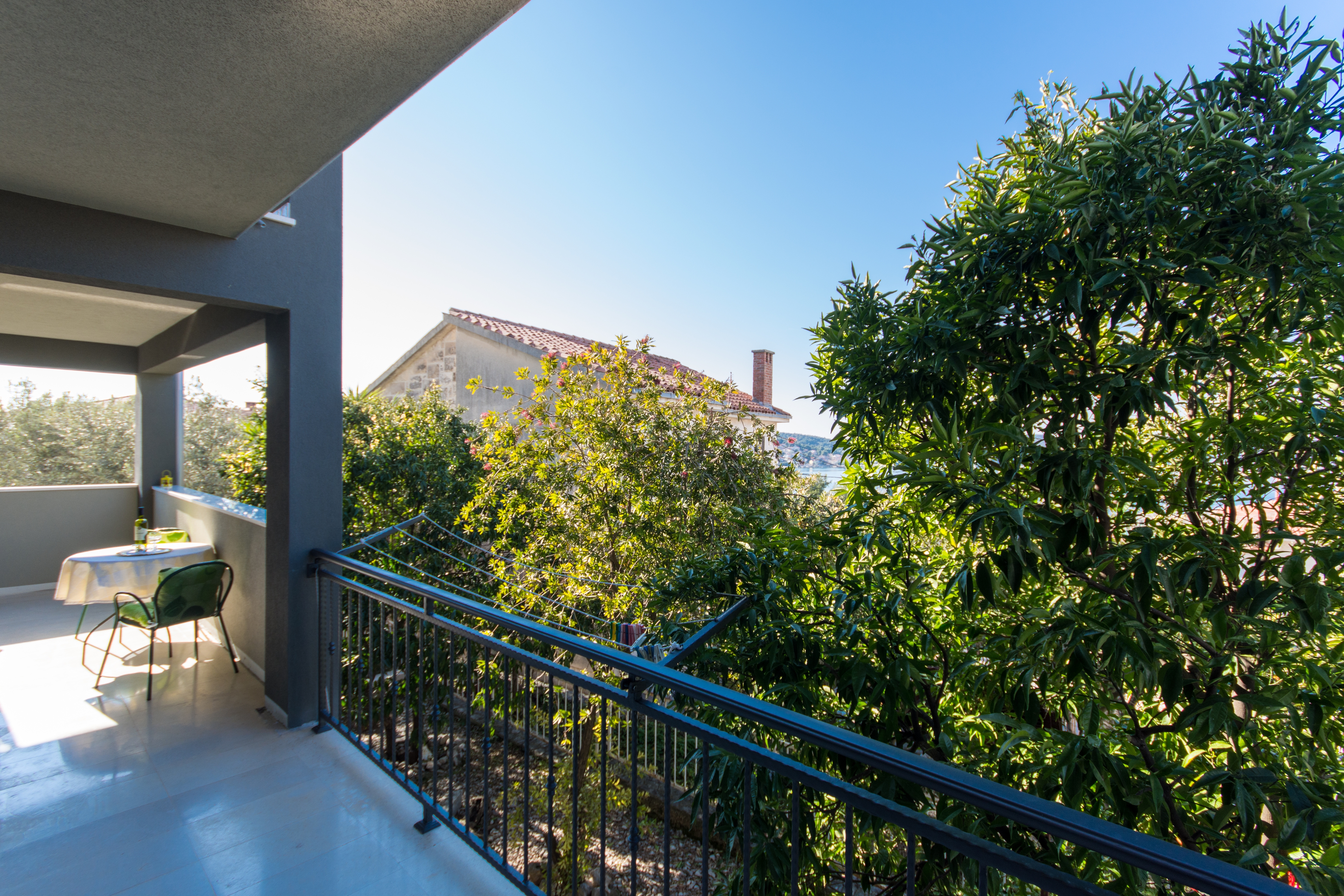Two bedroom apartment with balcony Okrug Gornji, Čiovo  A-a