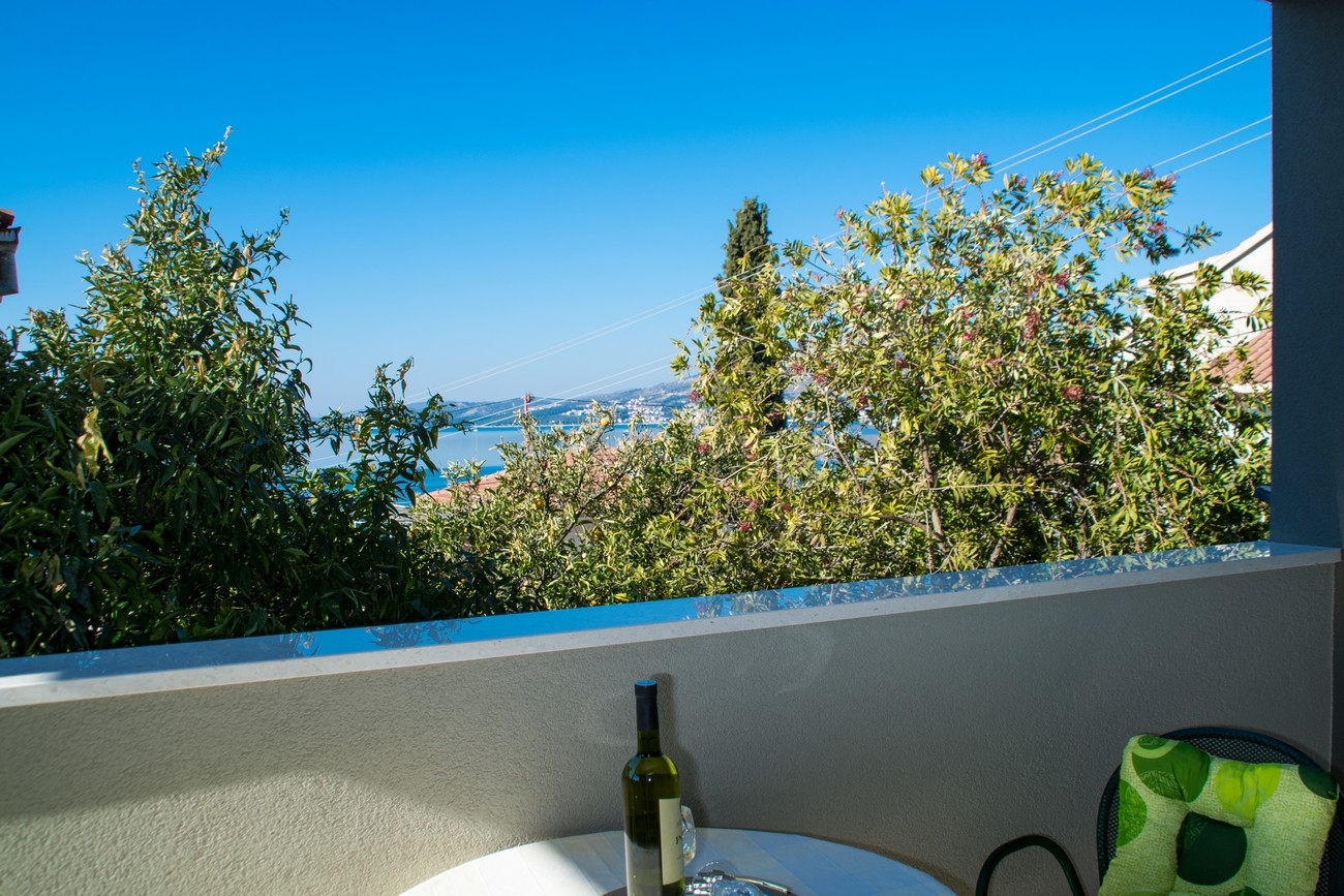 Two bedroom apartment with balcony Okrug Gornji, Čiovo  A-a