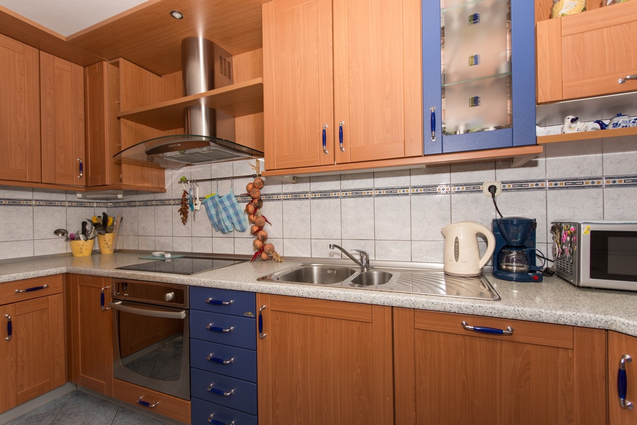 Two bedroom apartment with balcony Okrug Gornji, Čiovo  A-a