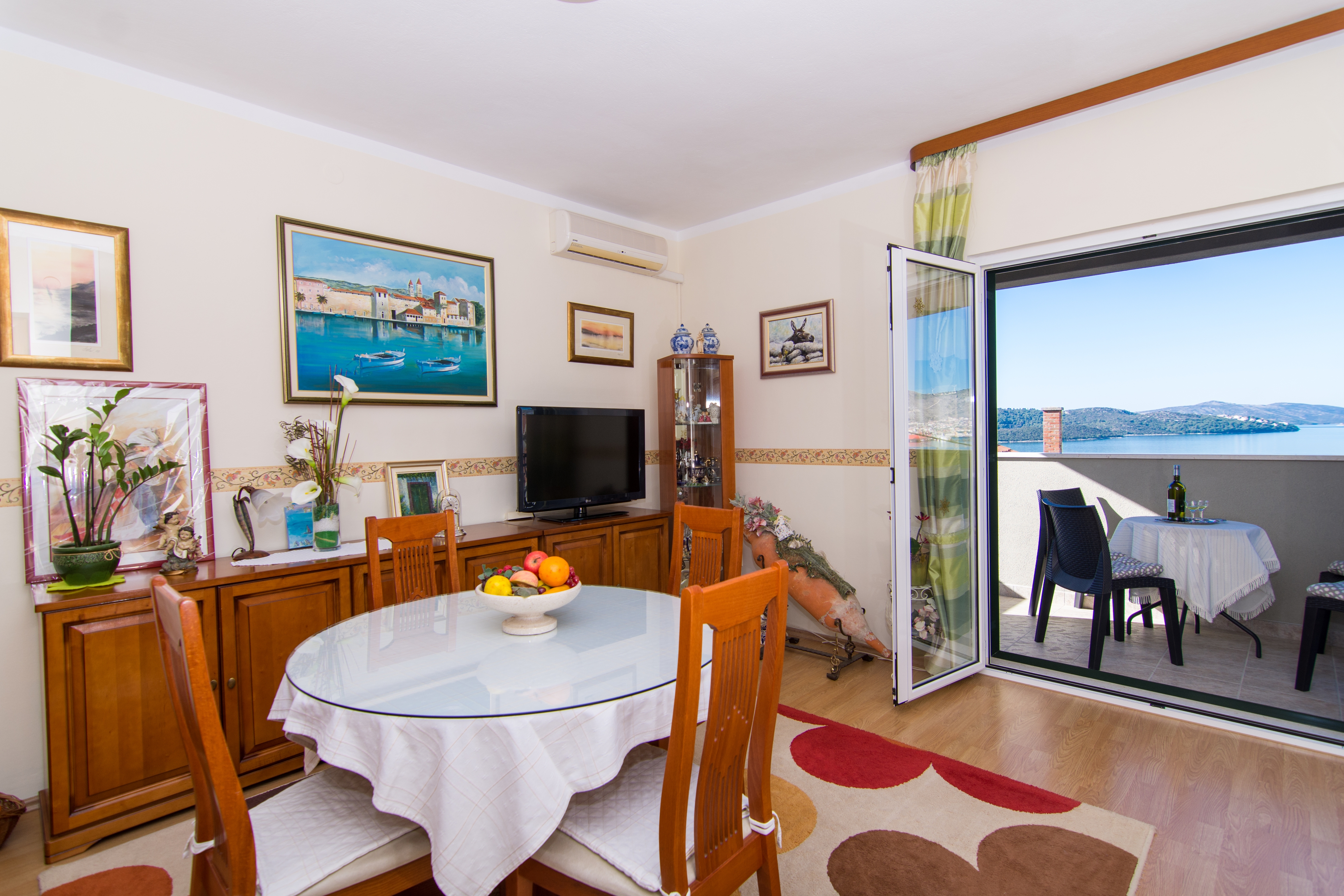 Two bedroom apartment with terrace and sea view Okrug Gornji, Čiovo  A-b