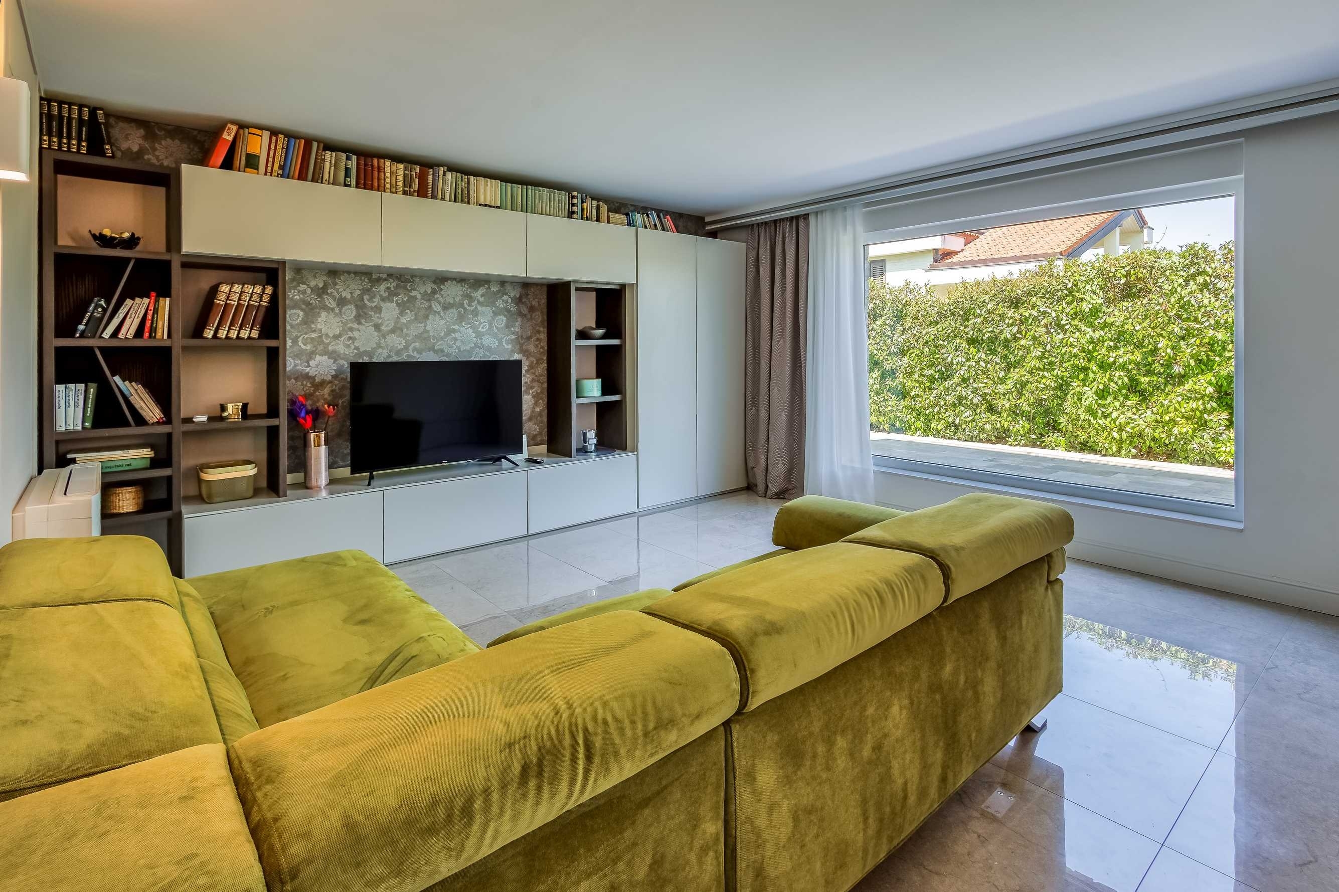 One bedroom apartment with air-conditioning Njivice (Krk) (A-22805-a) One bedroom apartment with air-conditioning Njivice (Krk) (A-22805-a)