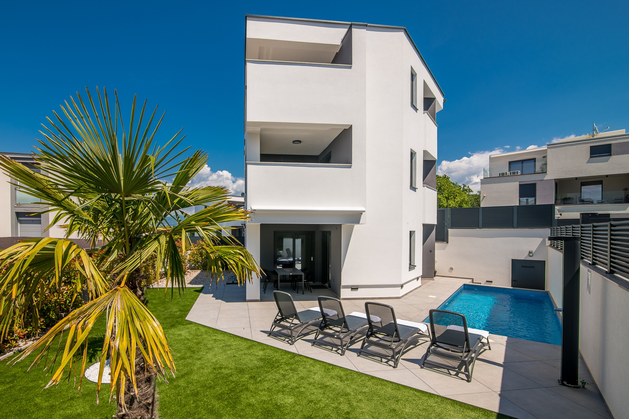 Two bedroom apartment with terrace Njivice, Krk (A-22806-a) Two bedroom apartment with terrace Njivice, Krk (A-22806-a)