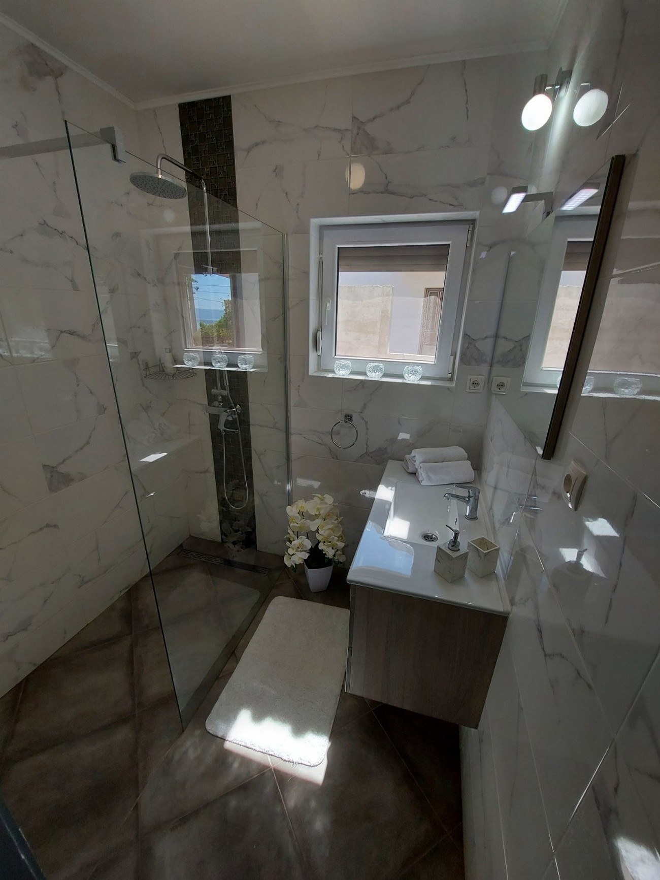 Two bedroom house with terrace and sea view Dramalj, Crikvenica  K
