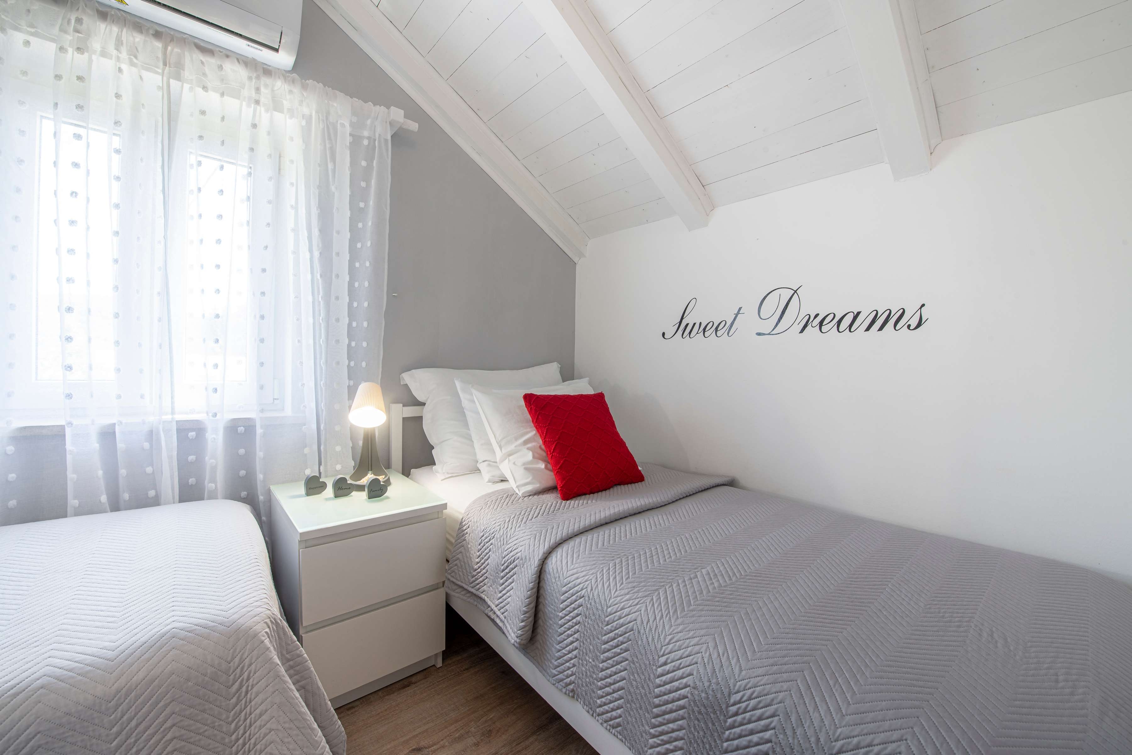 Two bedroom house near beach Cavtat, Dubrovnik  K
