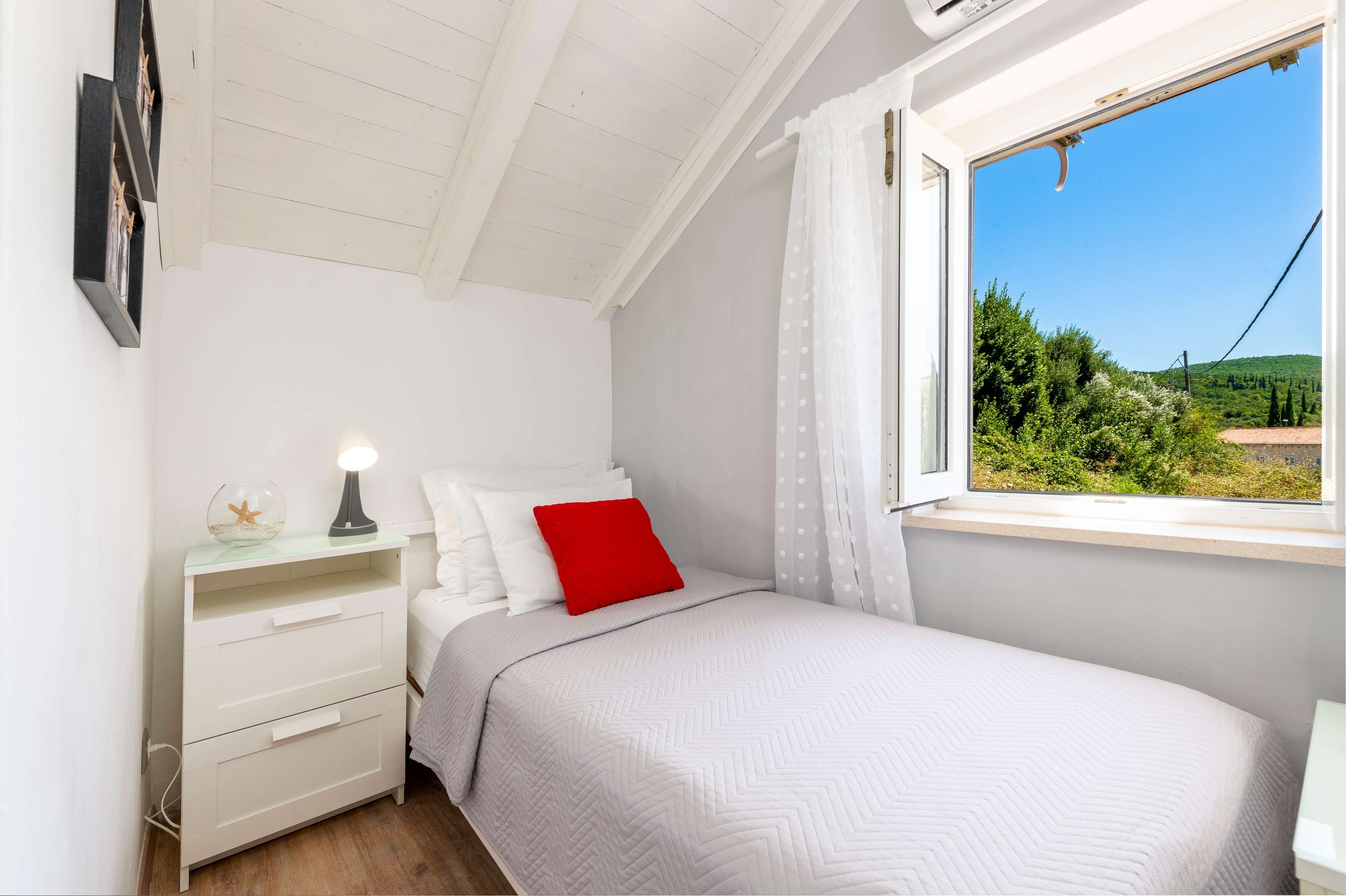 Two bedroom house near beach Cavtat, Dubrovnik  K
