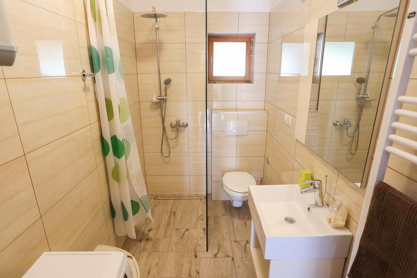 Three bedroom house with terrace Lećevica, Zagora  K