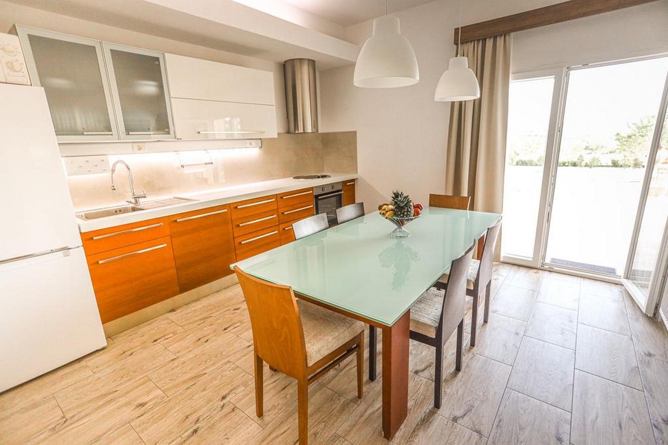 Three bedroom house with terrace Lećevica, Zagora  K