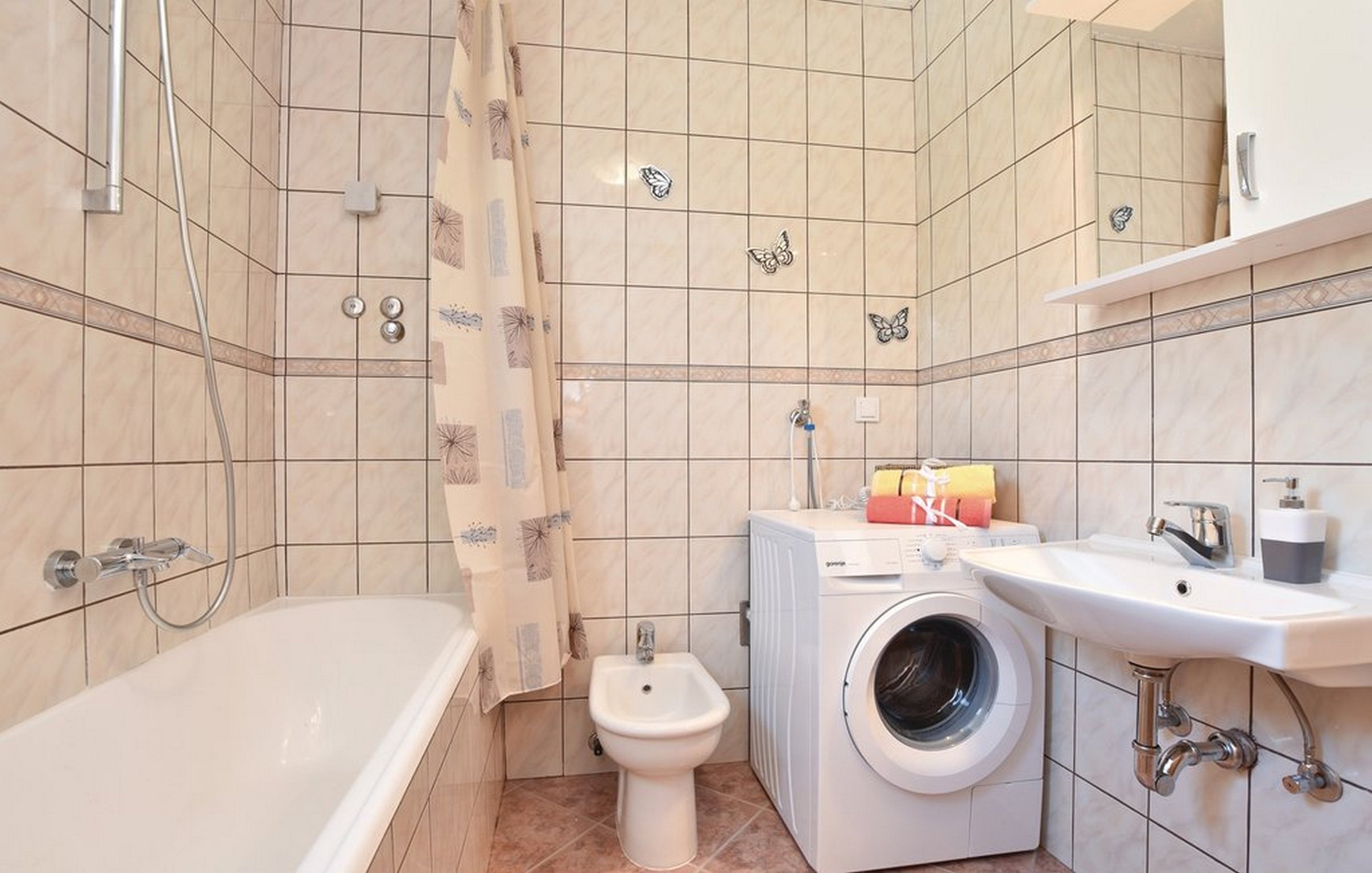 Comfortable and spacious house with terrace Grab, Zagora  K