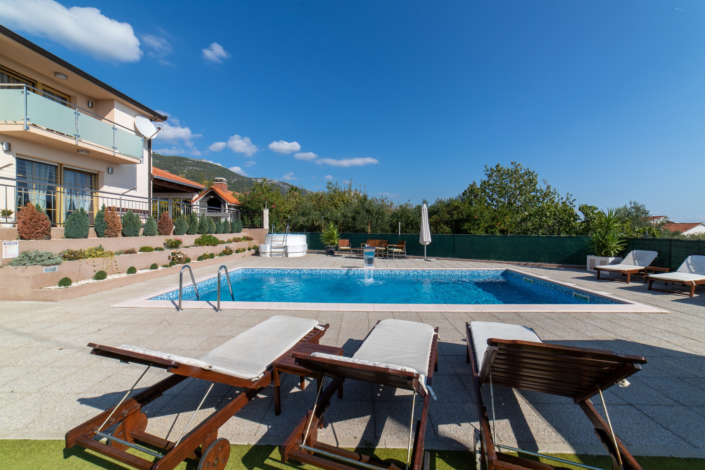 Four-bedroom house with terrace and sea view Kaštel Stari, Kaštela (K-22832)