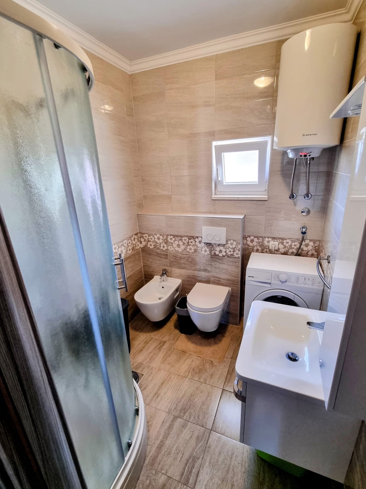 Two bedroom apartment with balcony and sea view Stobreč, Split  A-a