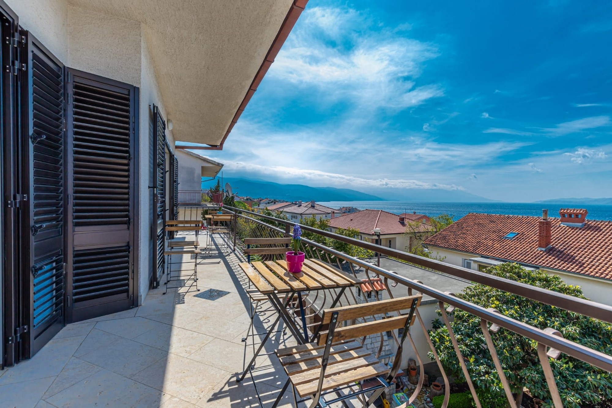 Three bedroom apartment with balcony and sea view Novi Vinodolski  A-a