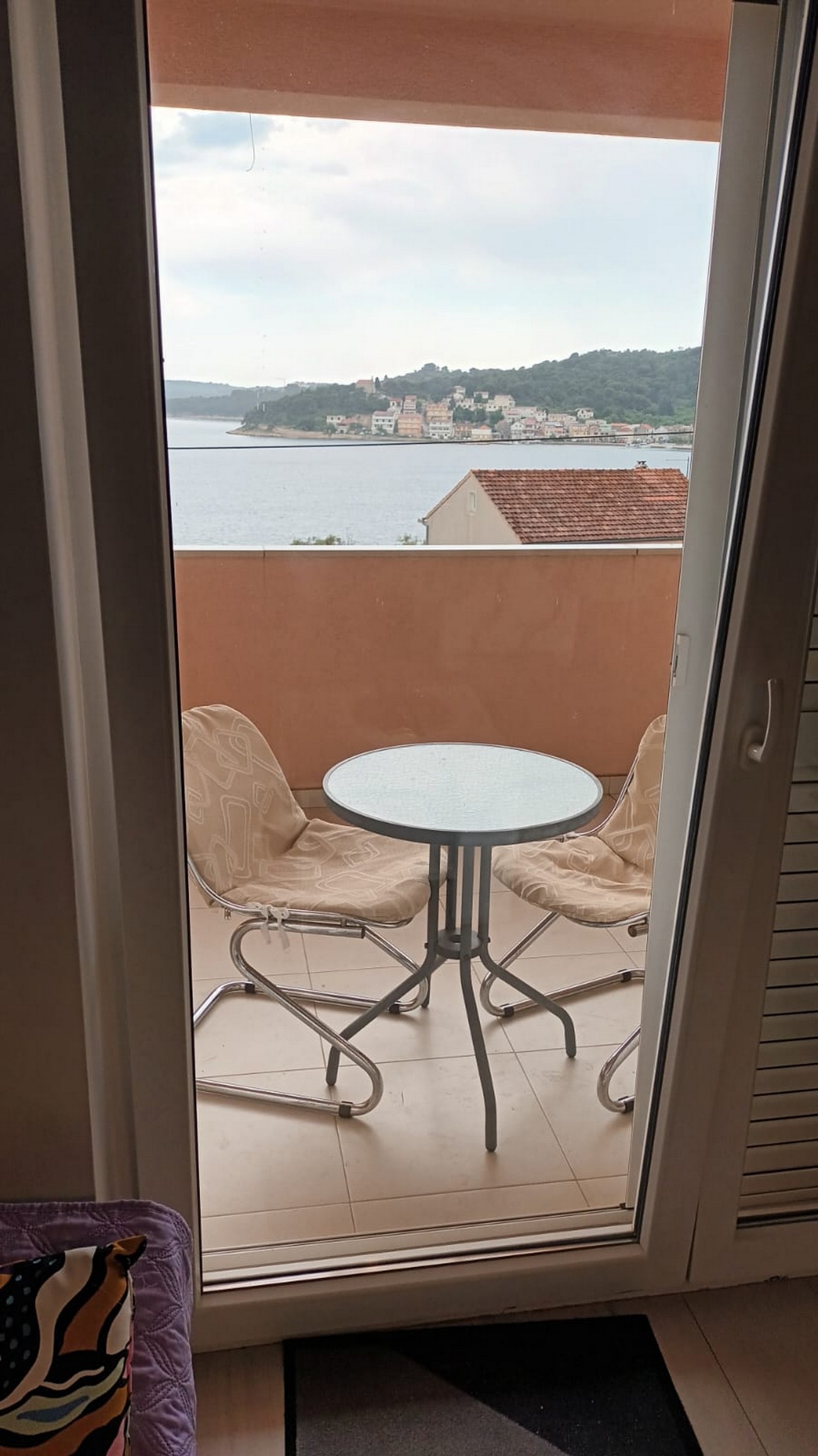 One bedroom apartment with balcony and sea view Tisno, Murter  A-a
