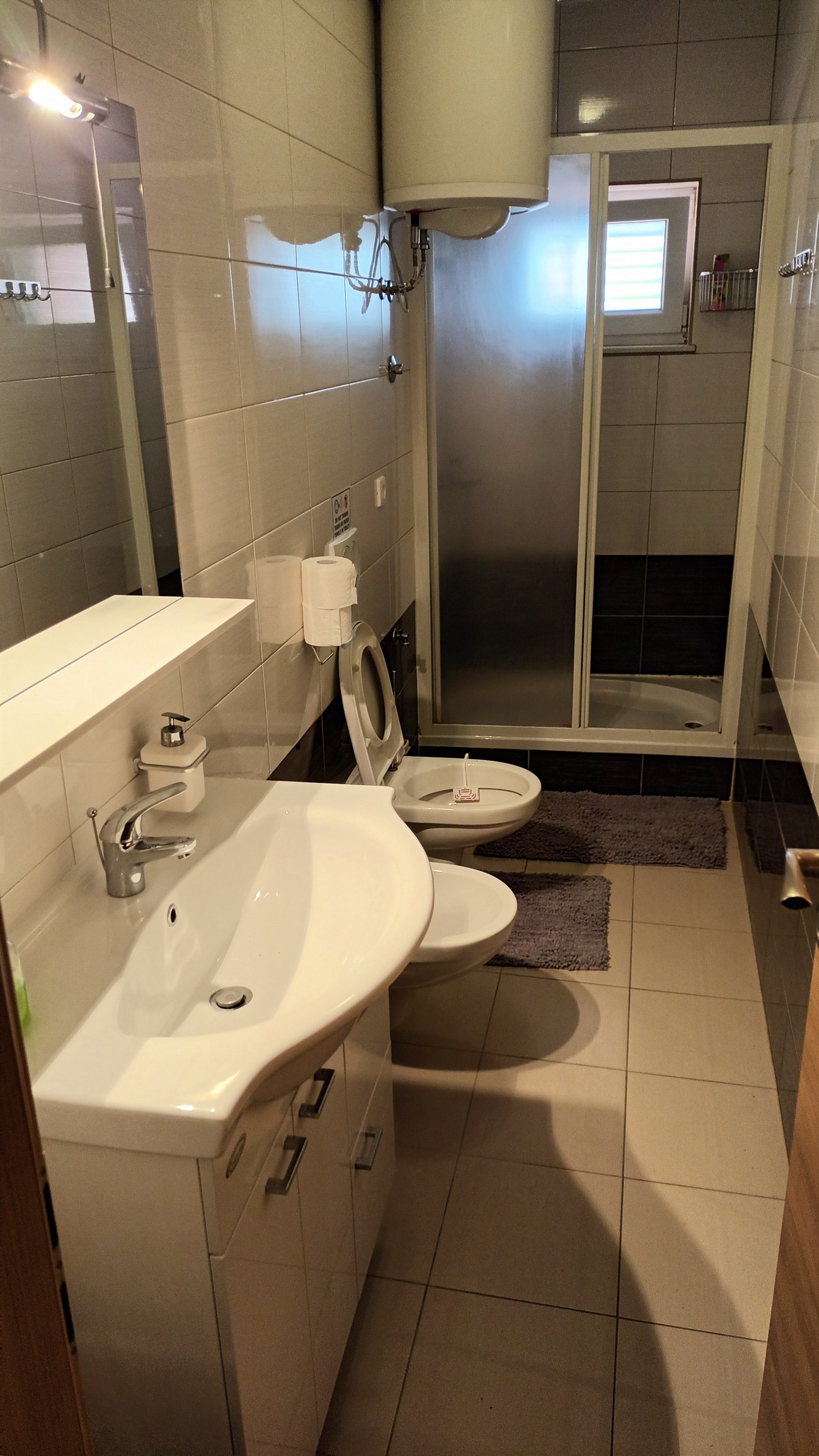 One bedroom apartment with balcony and sea view Tisno, Murter  A-a
