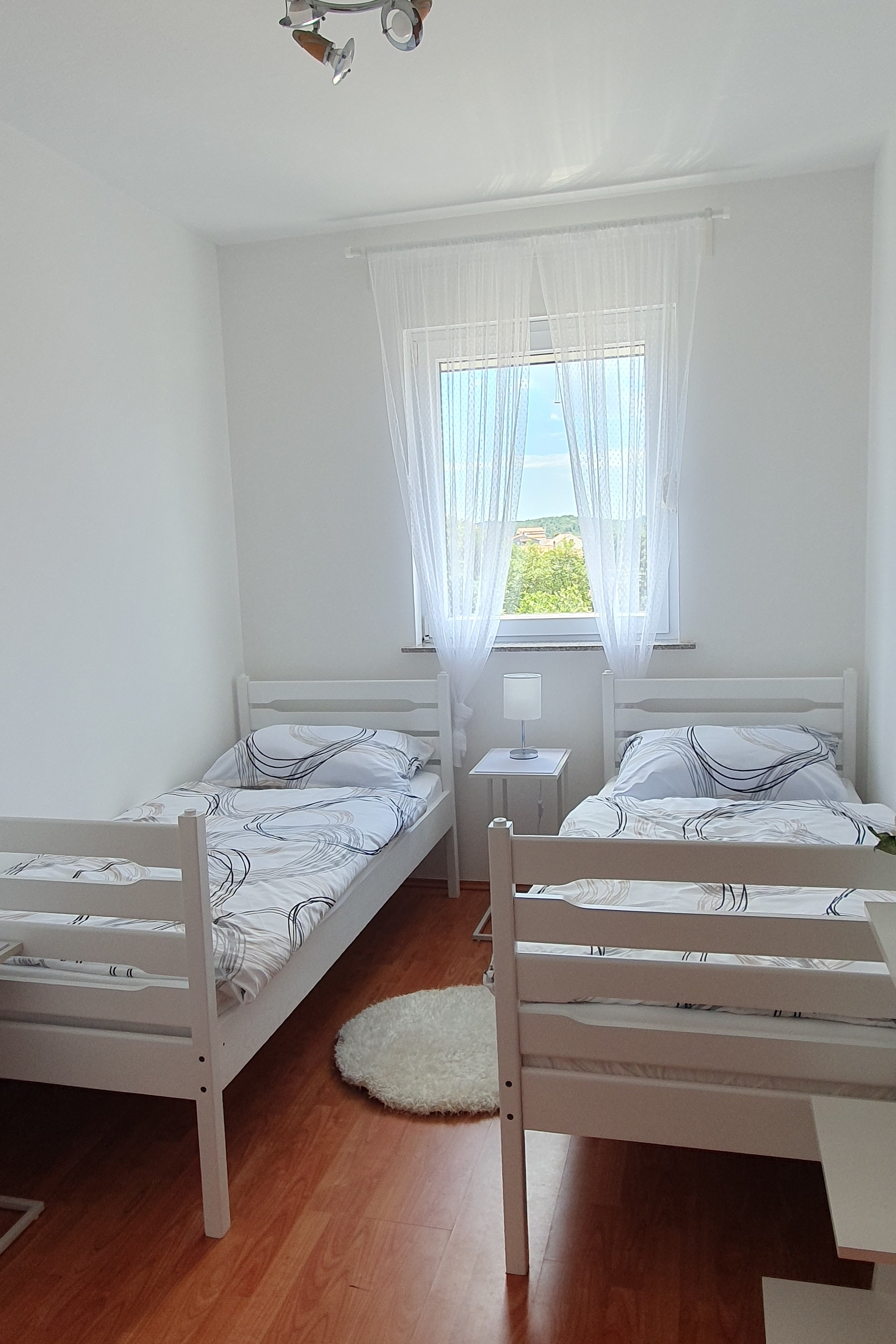 Two bedroom apartment with terrace Pirovac, Šibenik  A-a