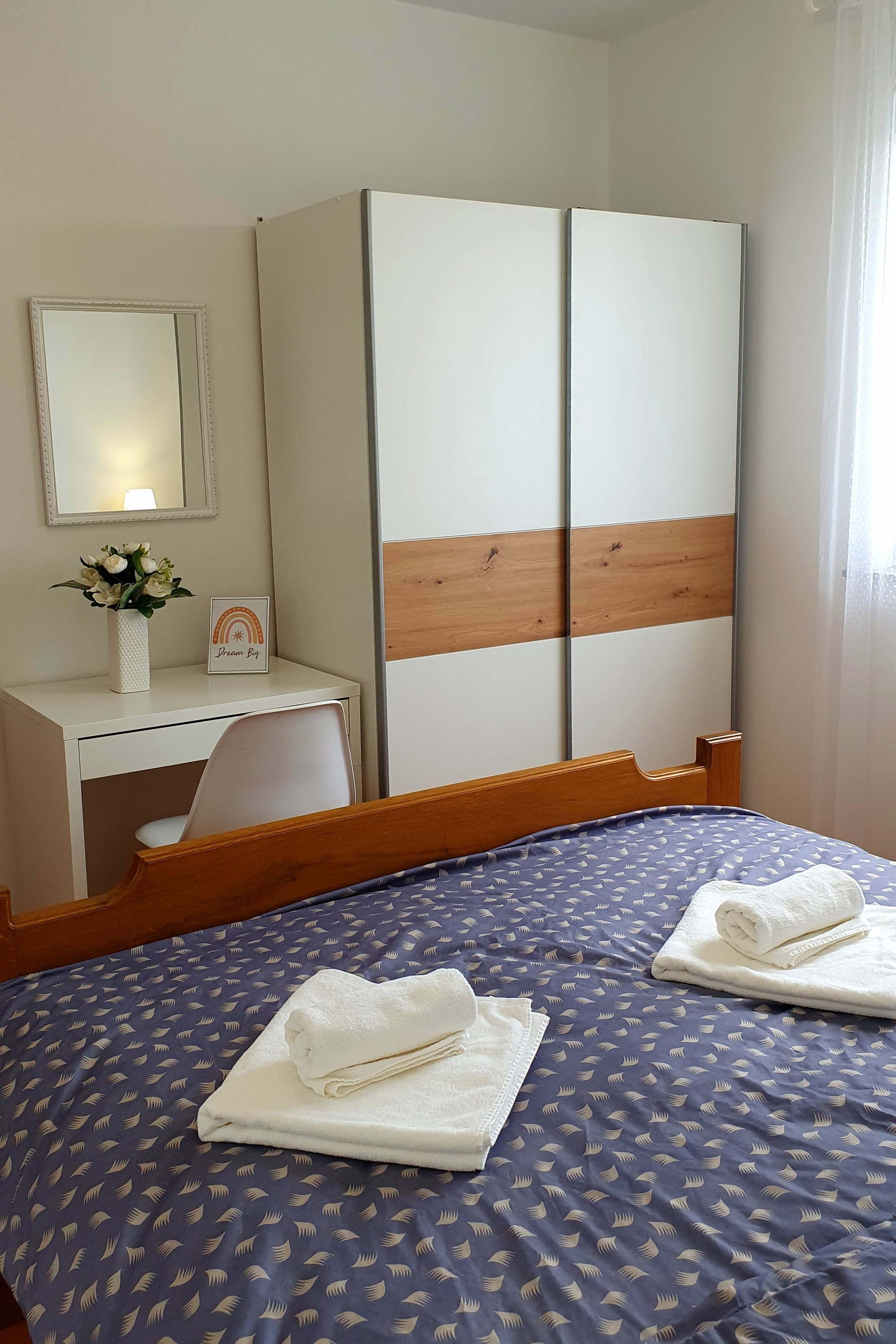 Two bedroom apartment with terrace Pirovac, Šibenik  A-a