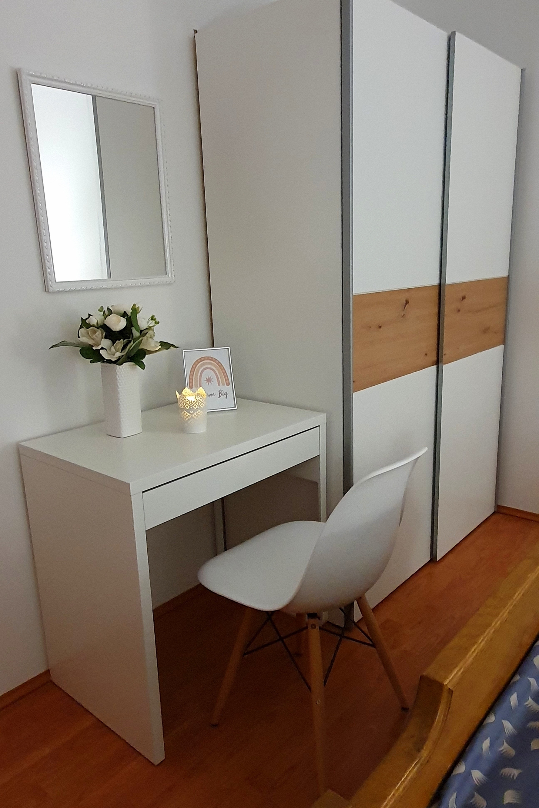 Two bedroom apartment with terrace Pirovac, Šibenik  A-a