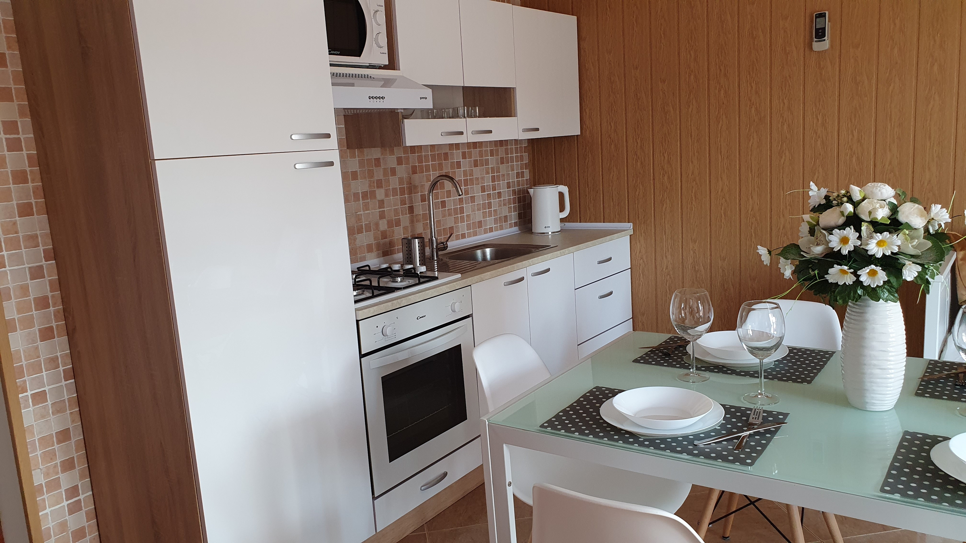 Two bedroom apartment with terrace Pirovac, Šibenik  A-a