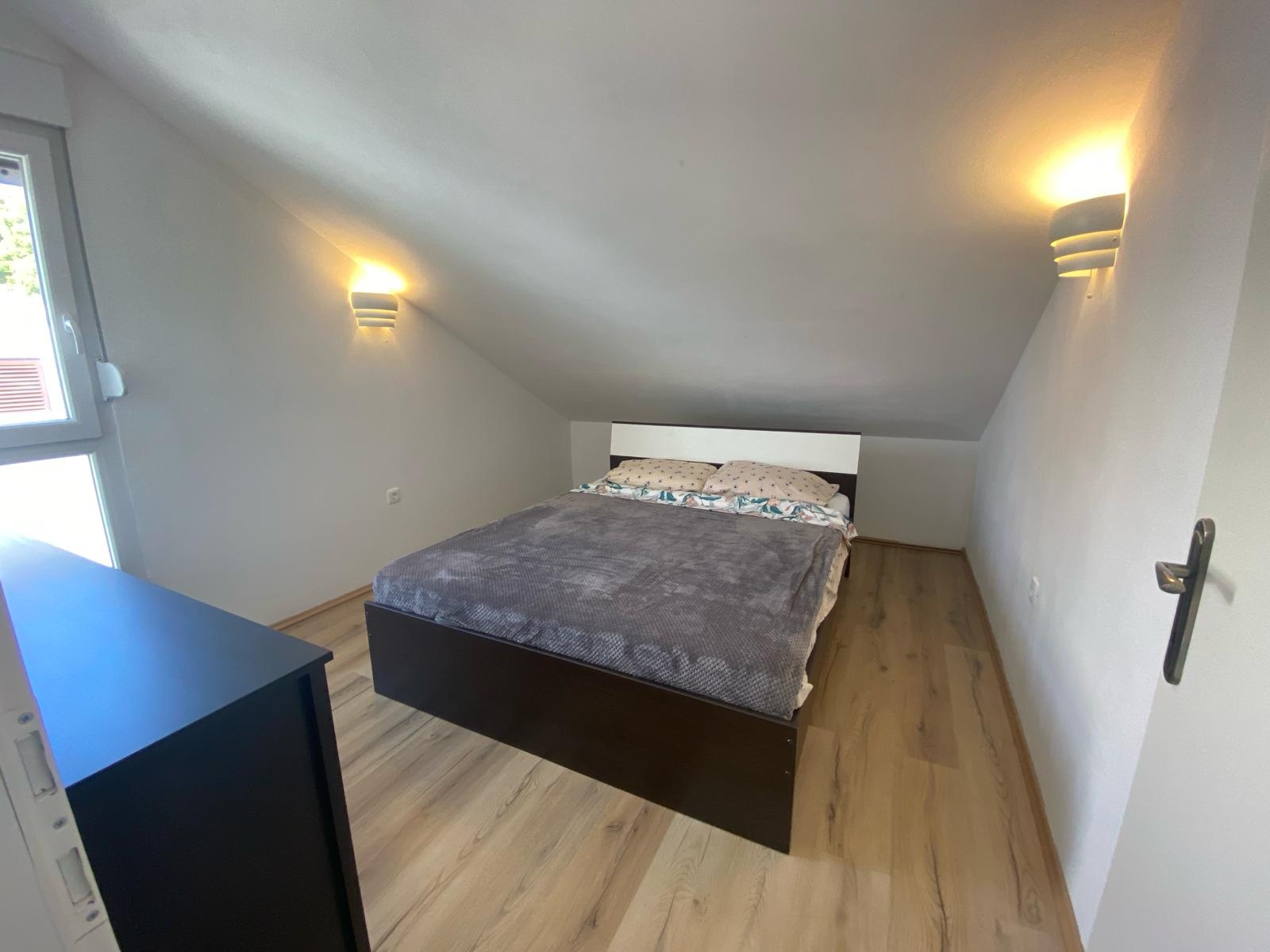 Two bedroom apartment near beach Brgulje, Molat  A-a