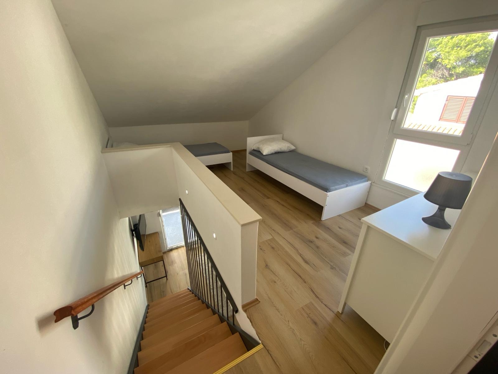 Two bedroom apartment near beach Brgulje, Molat  A-a