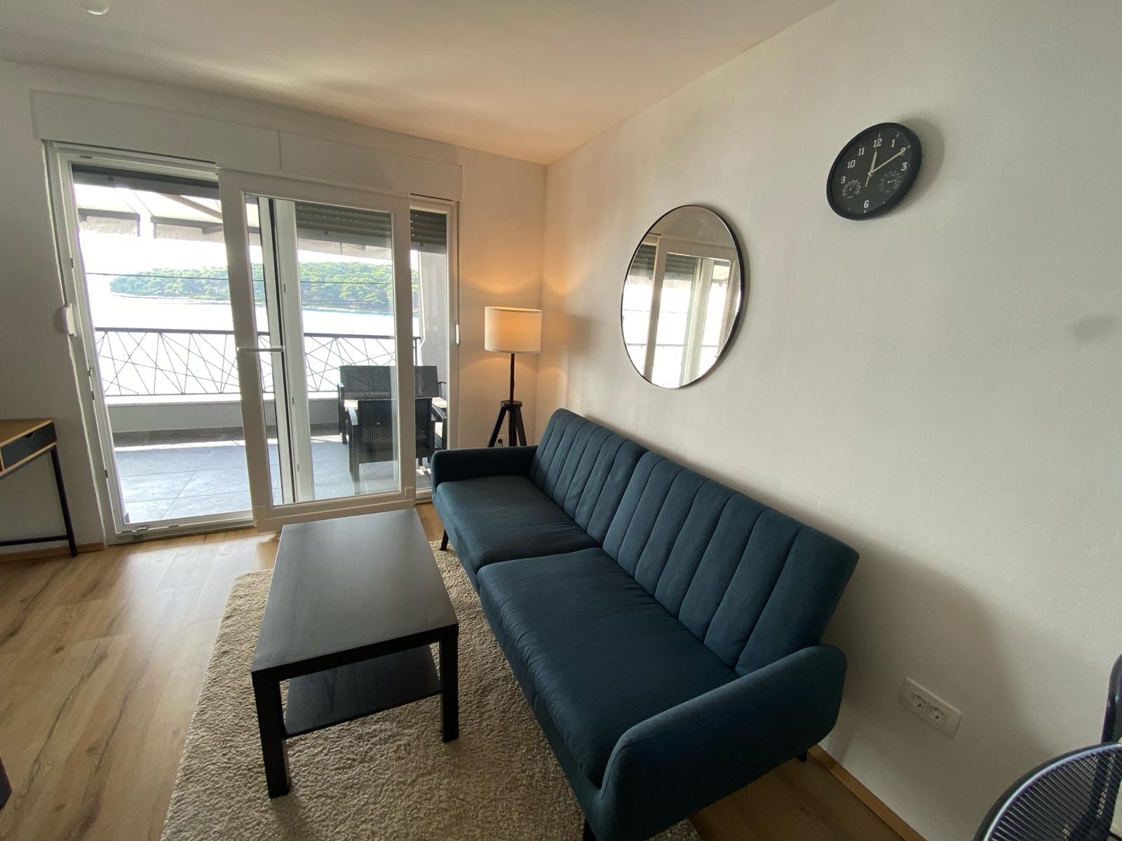 Two bedroom apartment near beach Brgulje, Molat  A-a