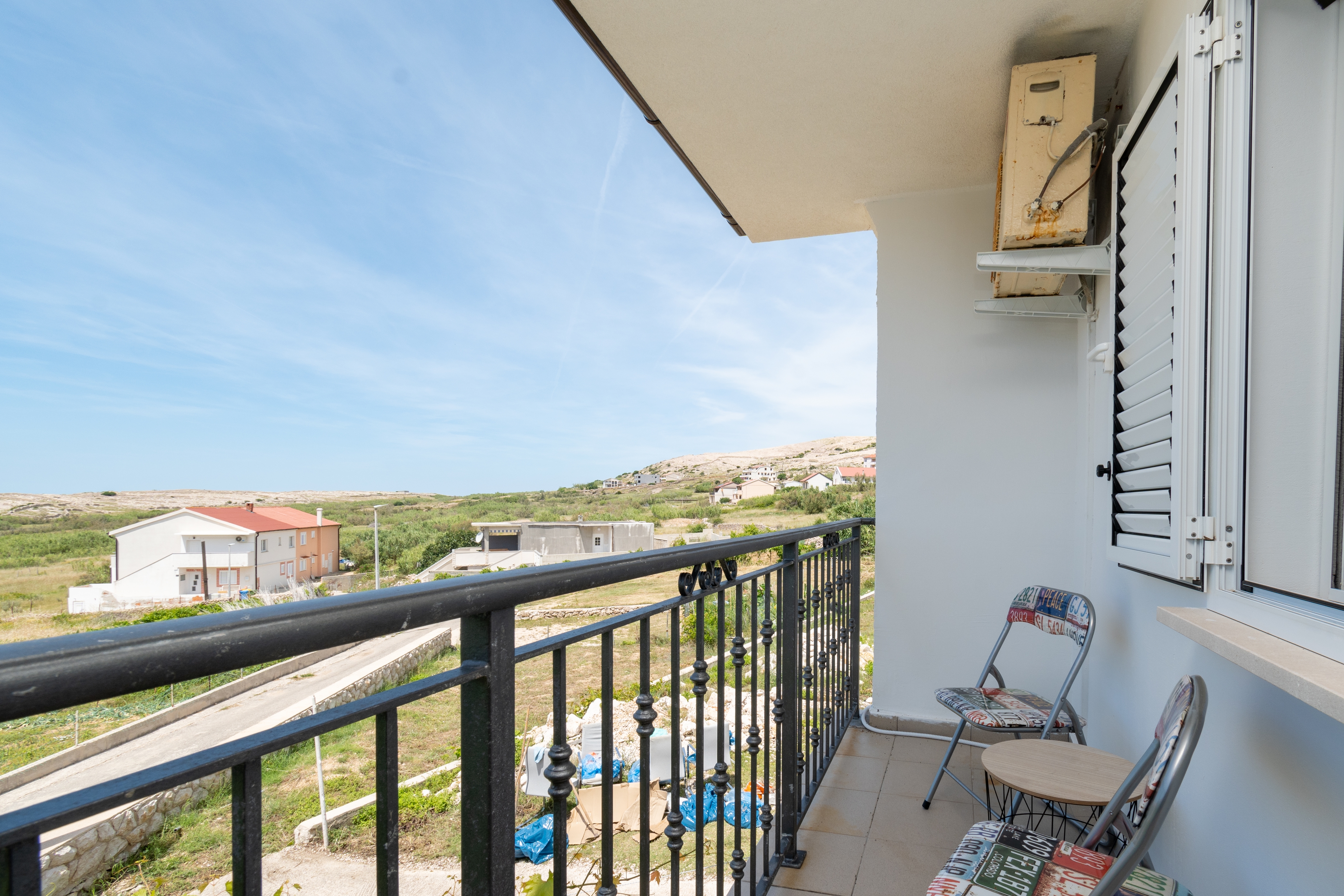 Three bedroom house with terrace and sea view Zubovići, Pag  K