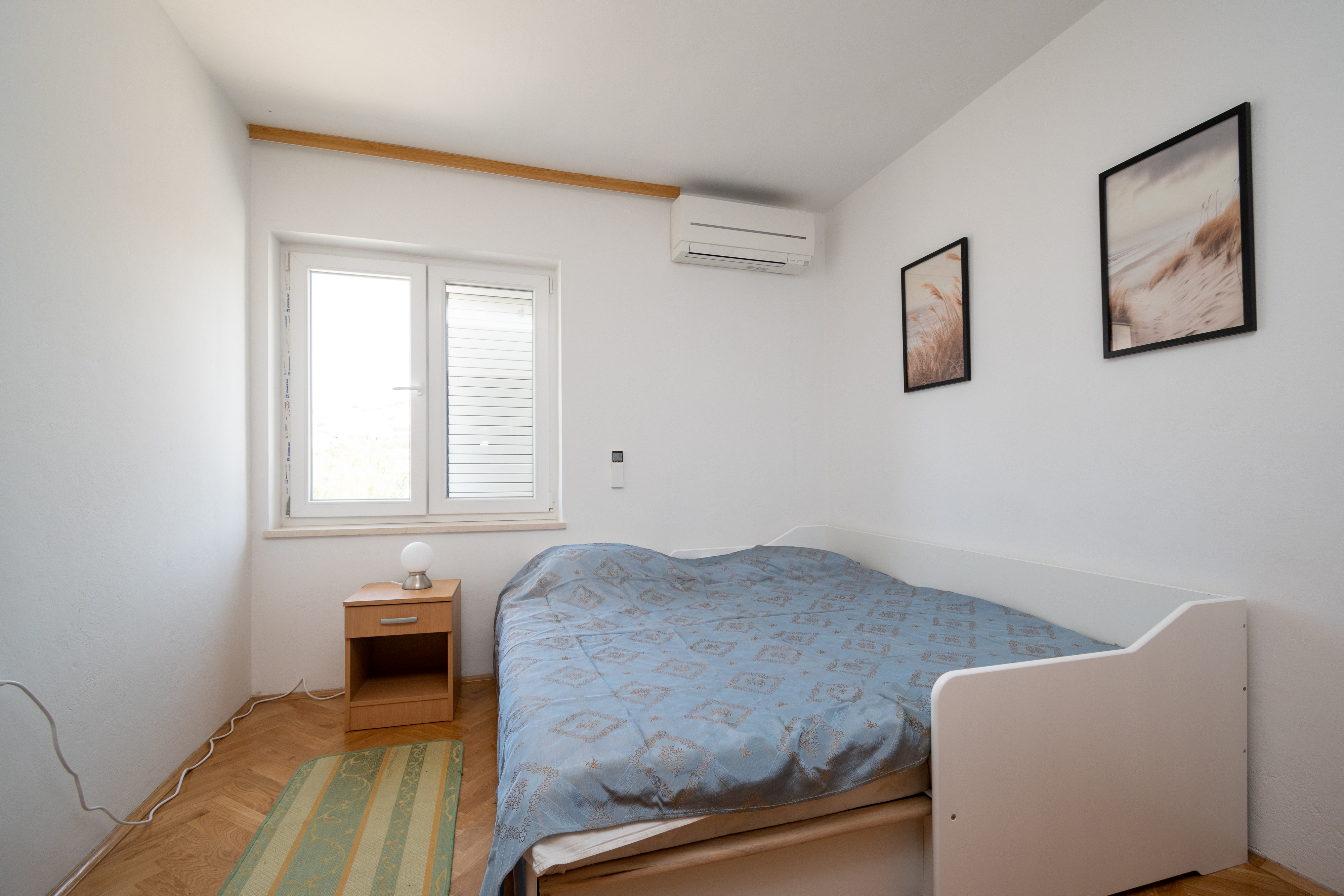 Three bedroom house with terrace and sea view Zubovići, Pag  K