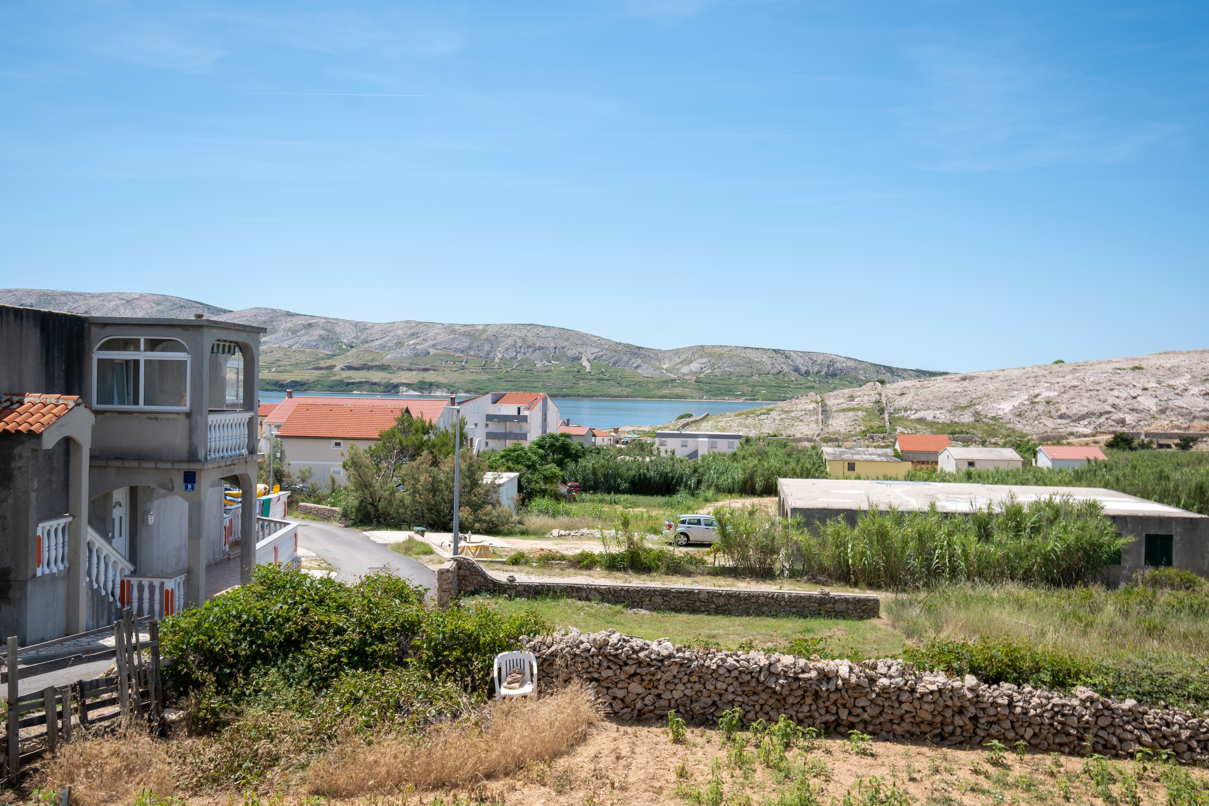 Three bedroom house with terrace and sea view Zubovići, Pag  K
