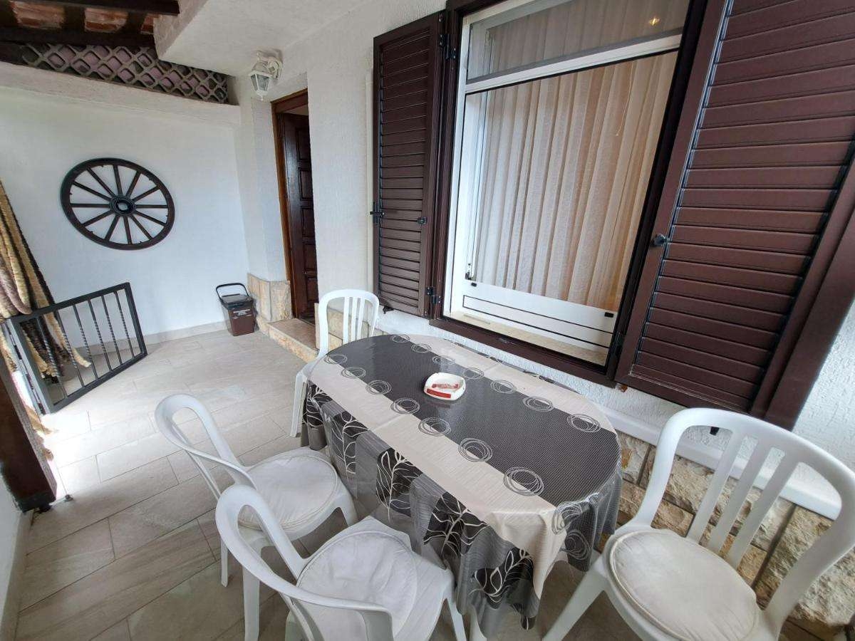 One bedroom apartment with terrace Draga Bašćanska, Krk  A-a