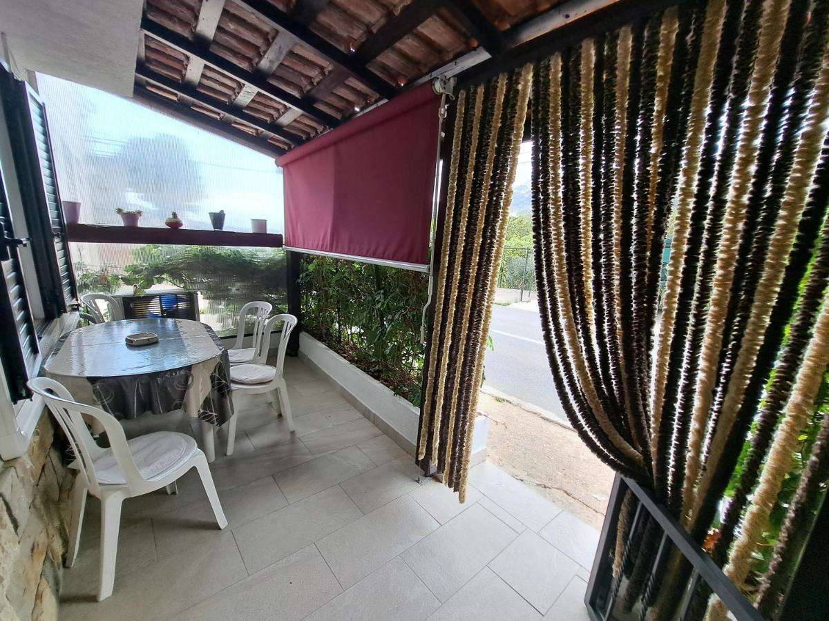 One bedroom apartment with terrace Draga Bašćanska, Krk  A-a