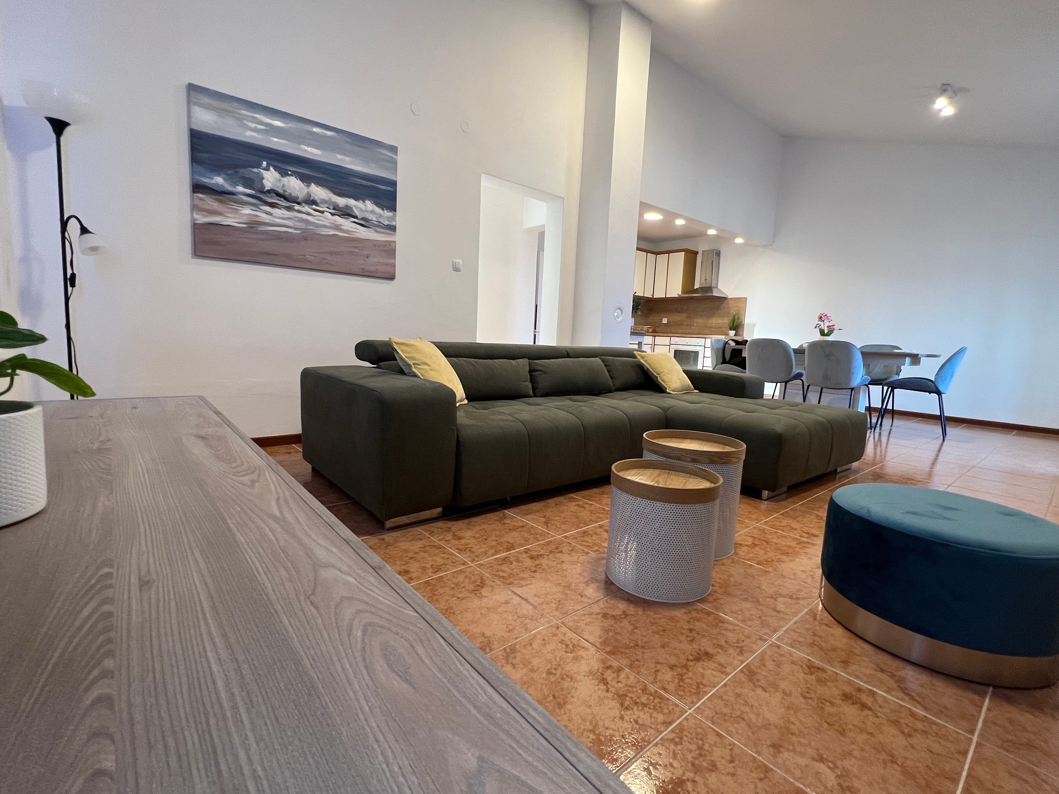 Three bedroom house with terrace and sea view Pisak, Omiš  K