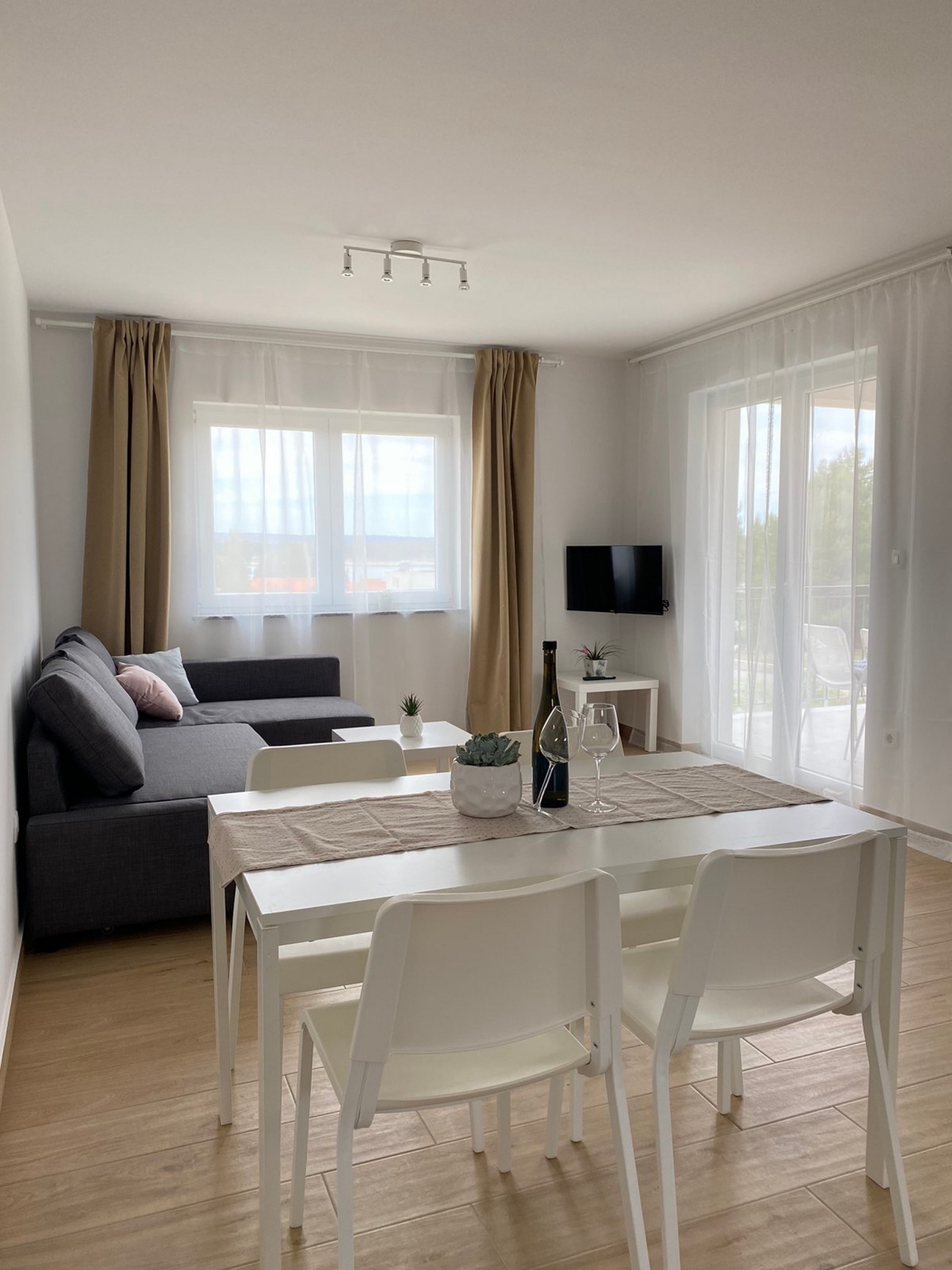 Top Rab Barbat Top Rab Barbat