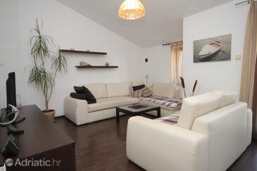 Banjole, Wohnzimmer in folgender Unterkunftsart apartment, Klimaanlage vorhanden und WiFi.